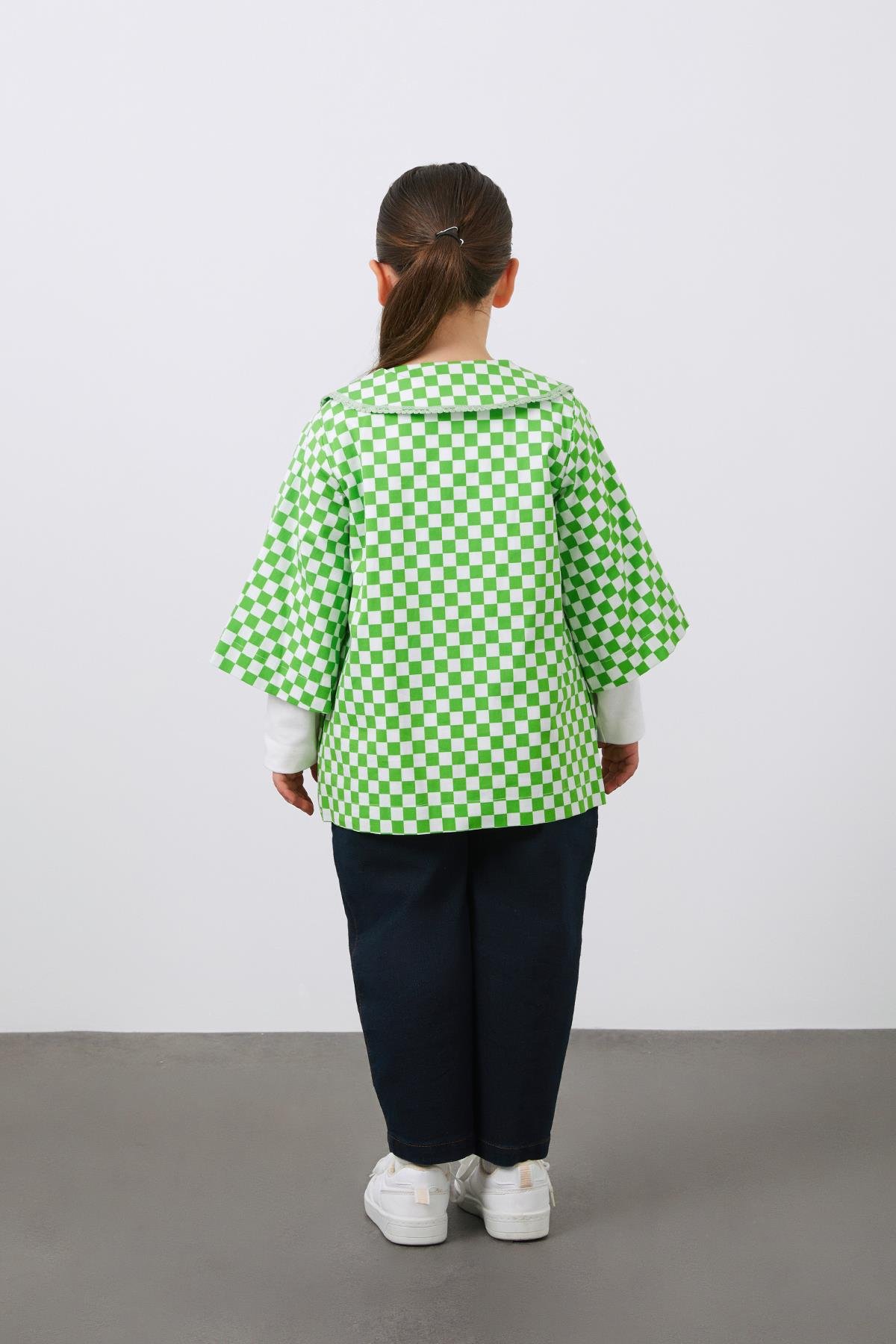 Nakış Detaylı Bebe Yaka Yeşil Kız Çocuk Koton Ceket