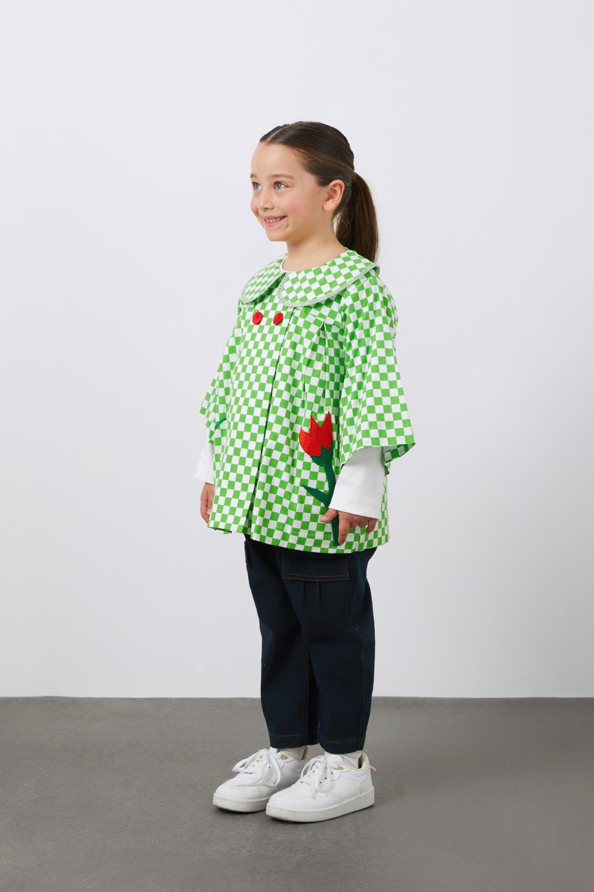 Nakış Detaylı Bebe Yaka Yeşil Kız Çocuk Koton Ceket