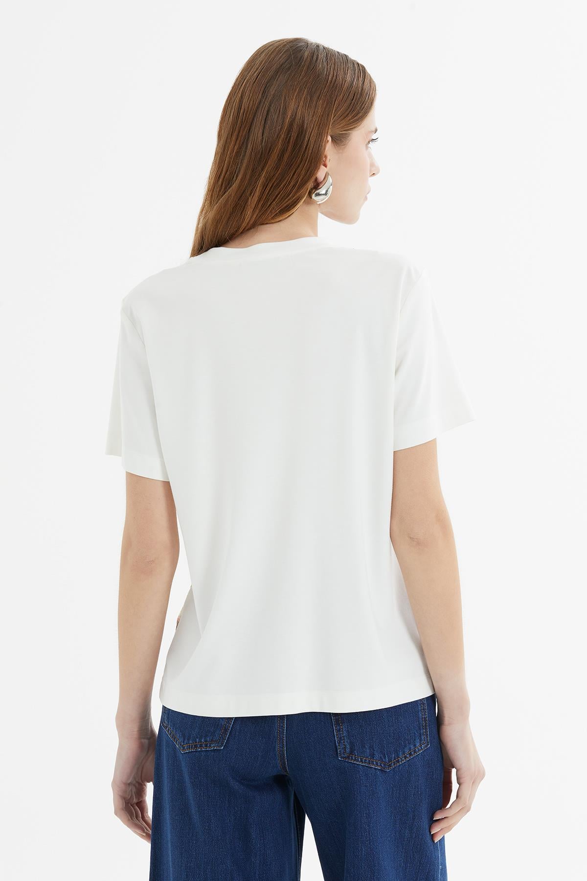 Front Body Sequin Sequin Patterned Short Sleeve T-Shirt