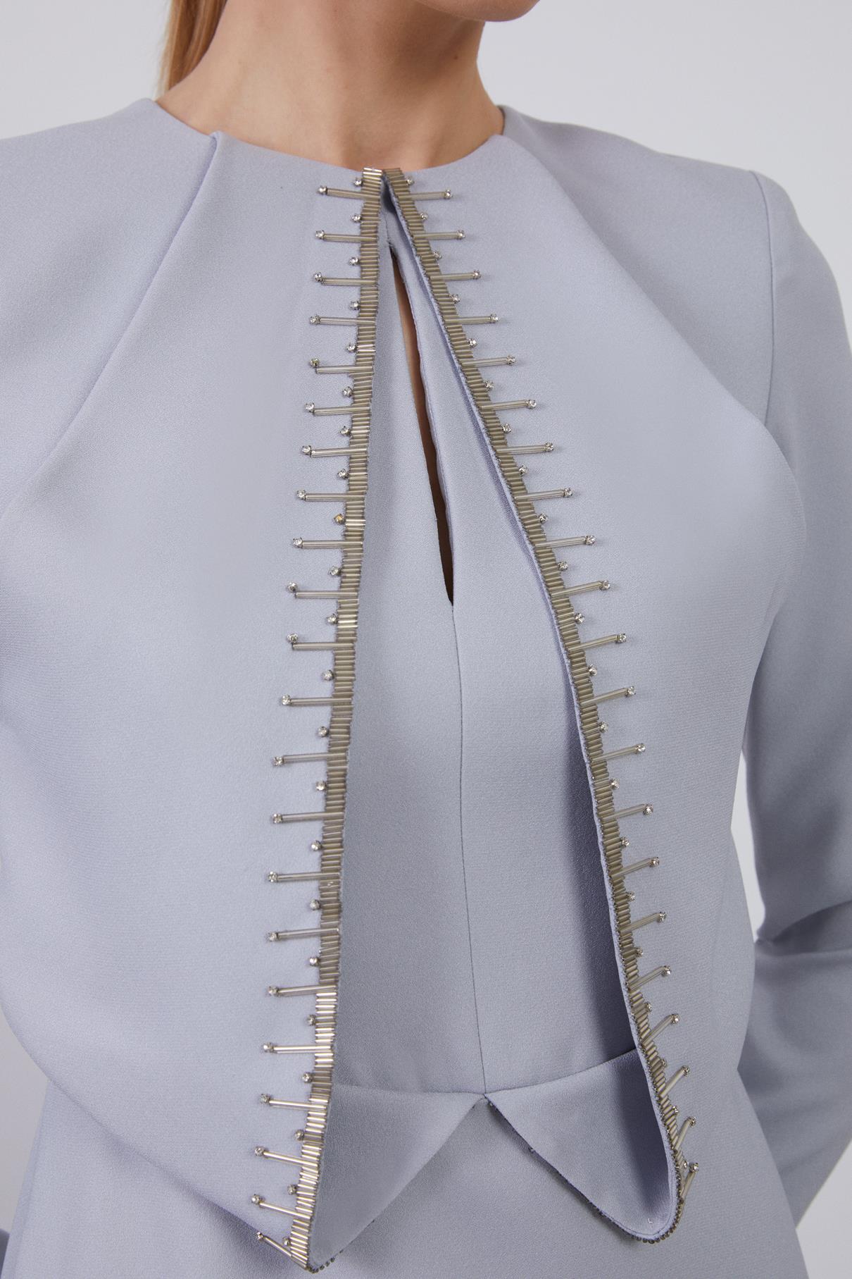 Önü İşleme Model Detaylı Arkası Yırtmaçlı Mavi Abiye Elbise