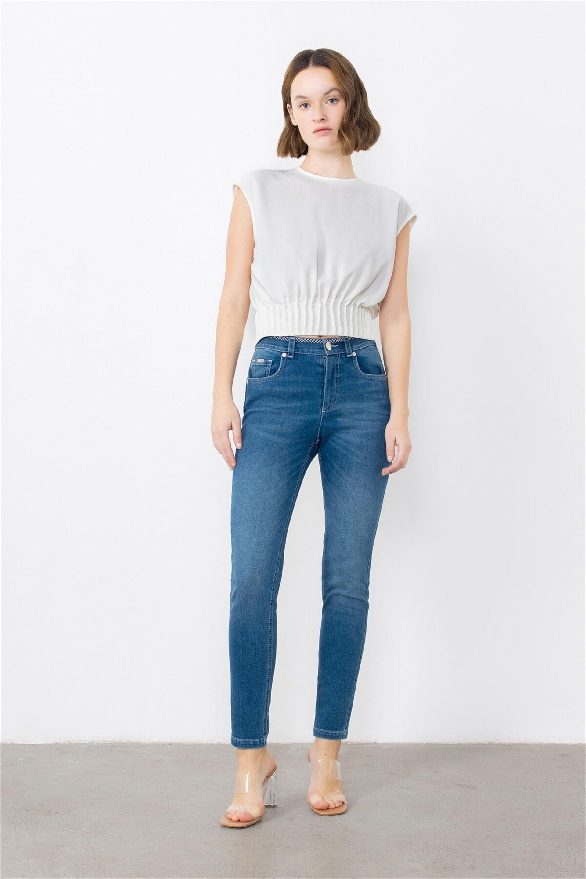 Paçası Yırtmaçlı Skinny Jean Pantolon