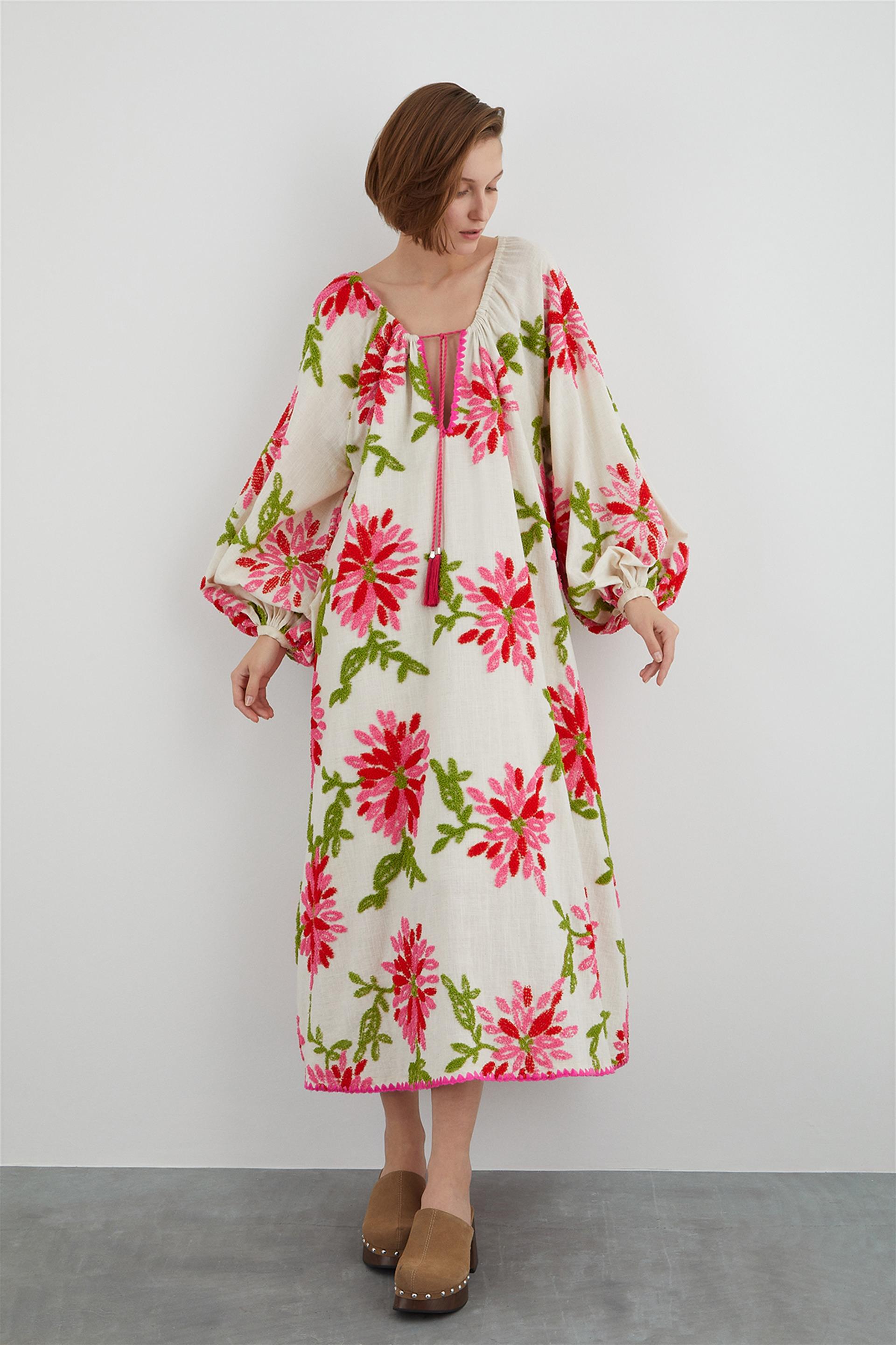 Boyundan Bağcıklı Desenli Pembe Elbise