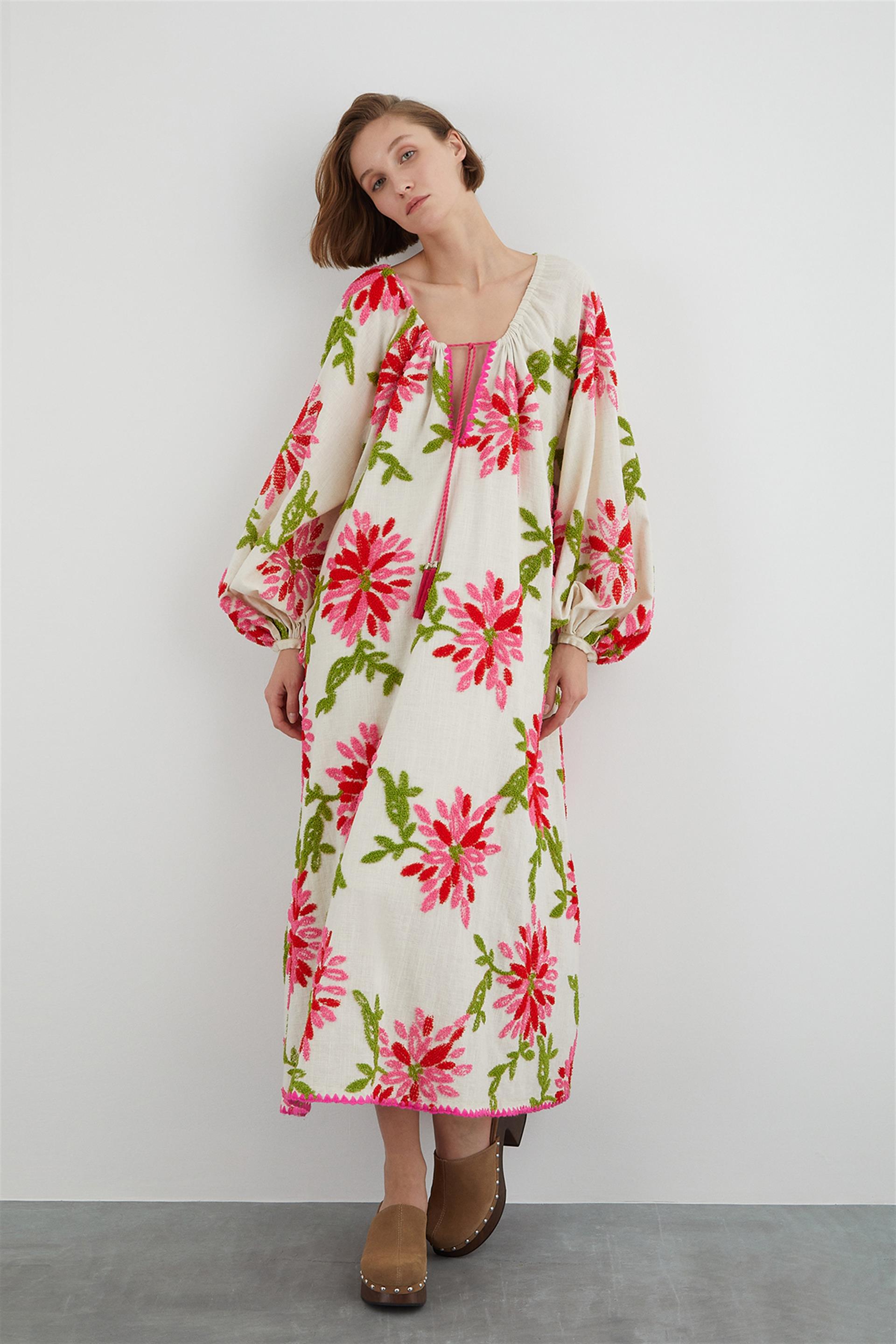 Boyundan Bağcıklı Desenli Pembe Elbise