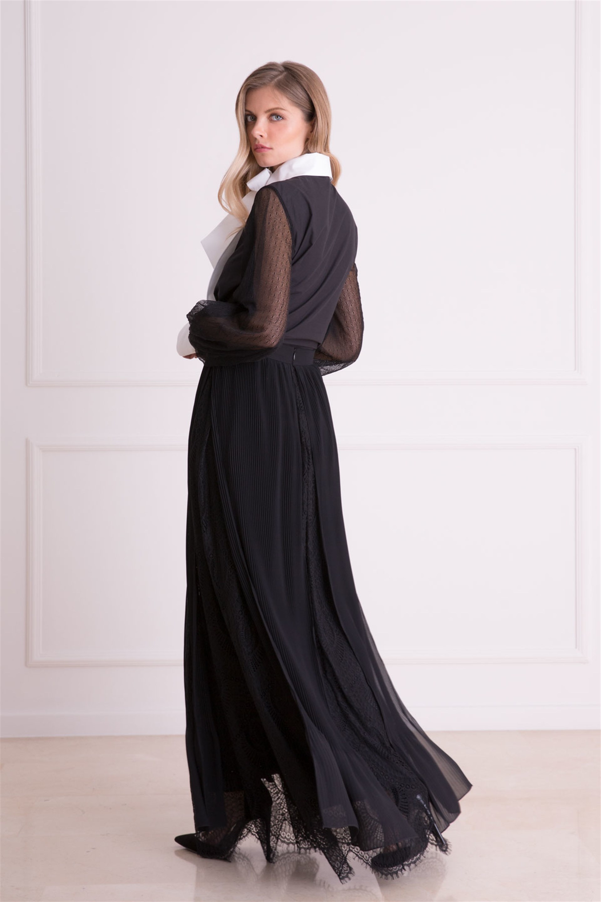 Pileli Kırmızı Güpür Uzun Etek