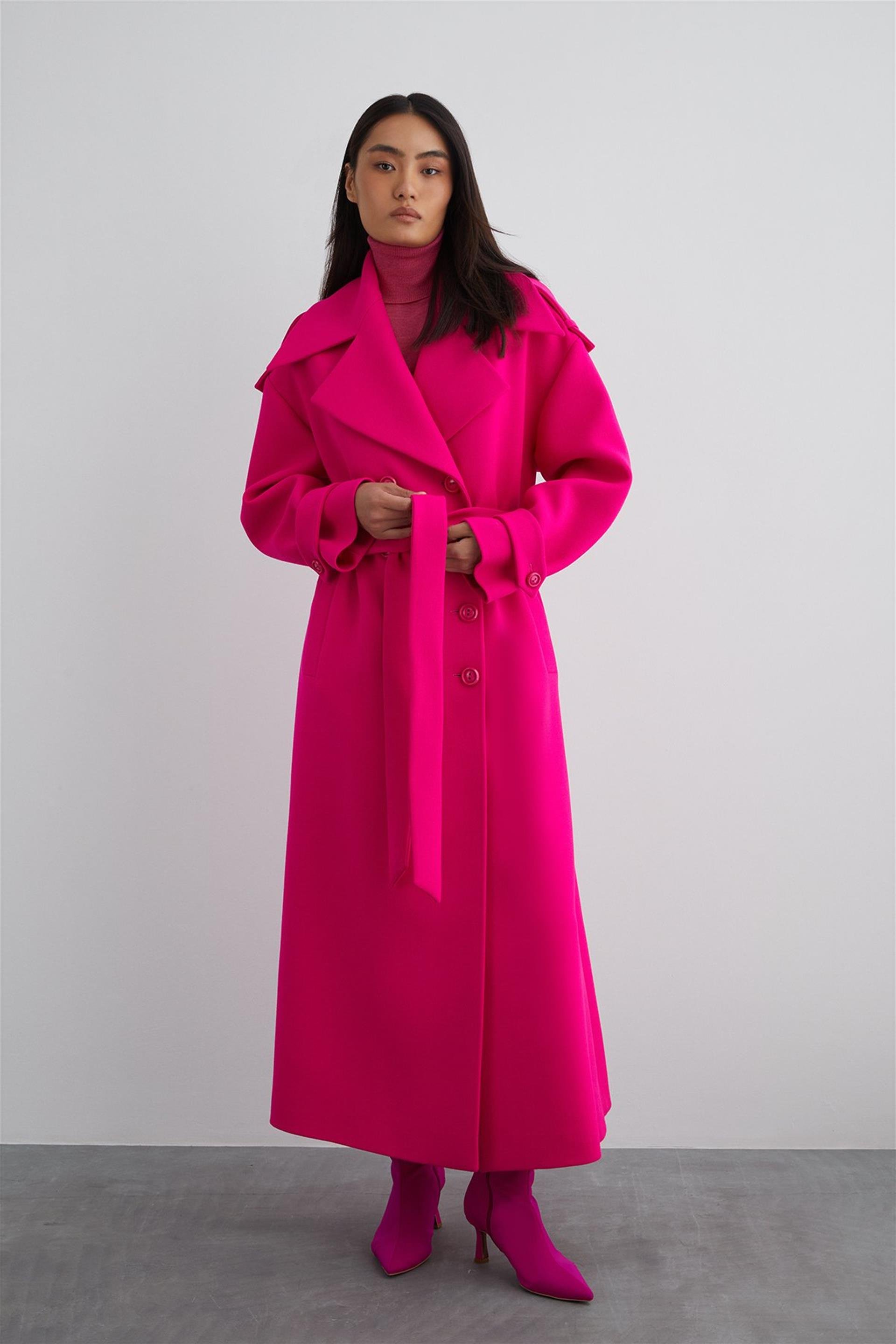 Kruvaze  Kapama Apolet Detay Kuşaklı Siyah Kaban