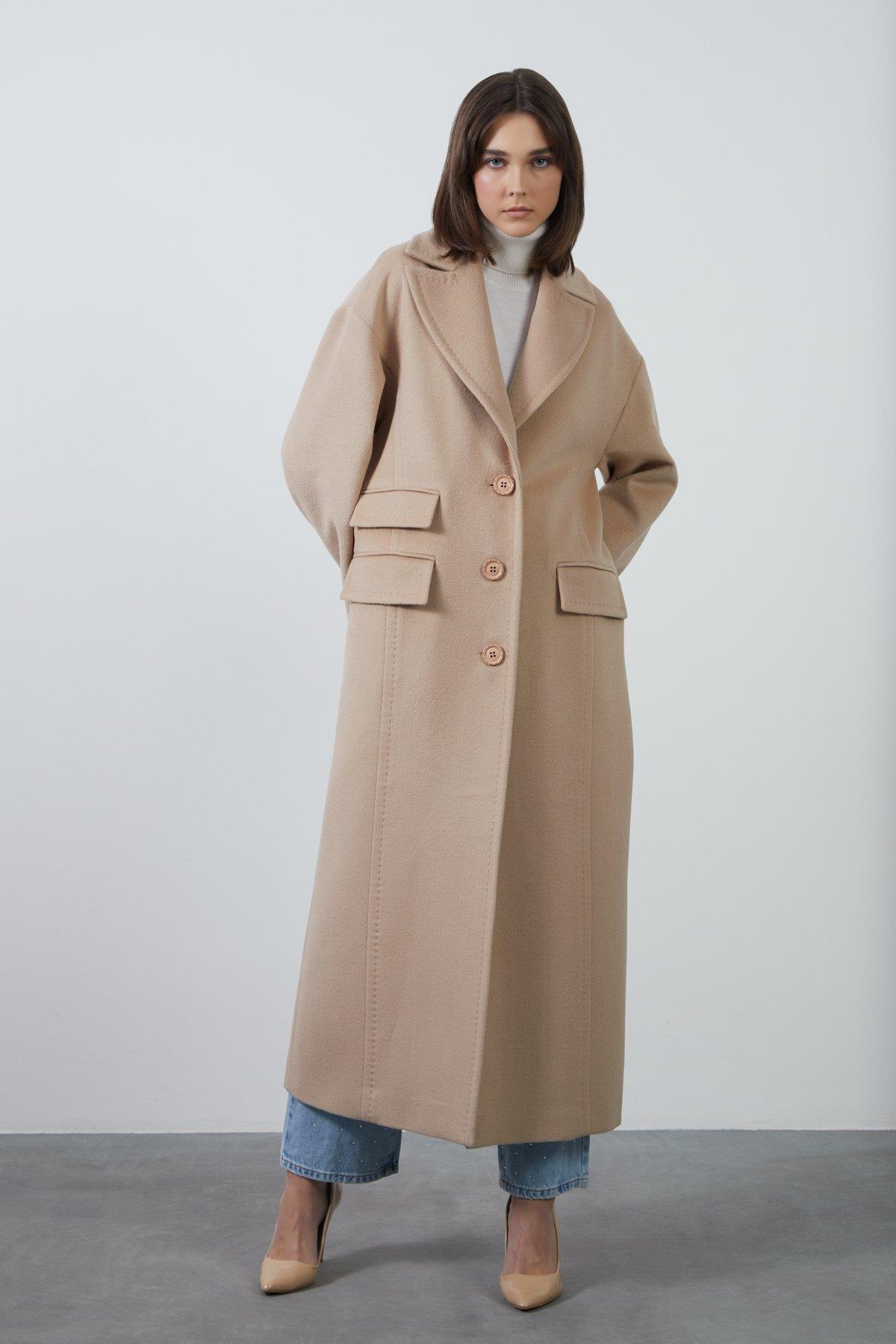 Cep Detaylı Bej İpek Kaşmir Kaban