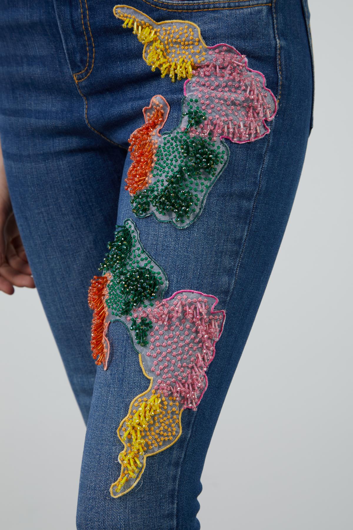 Renkli İşleme Detaylı Skiny Jean