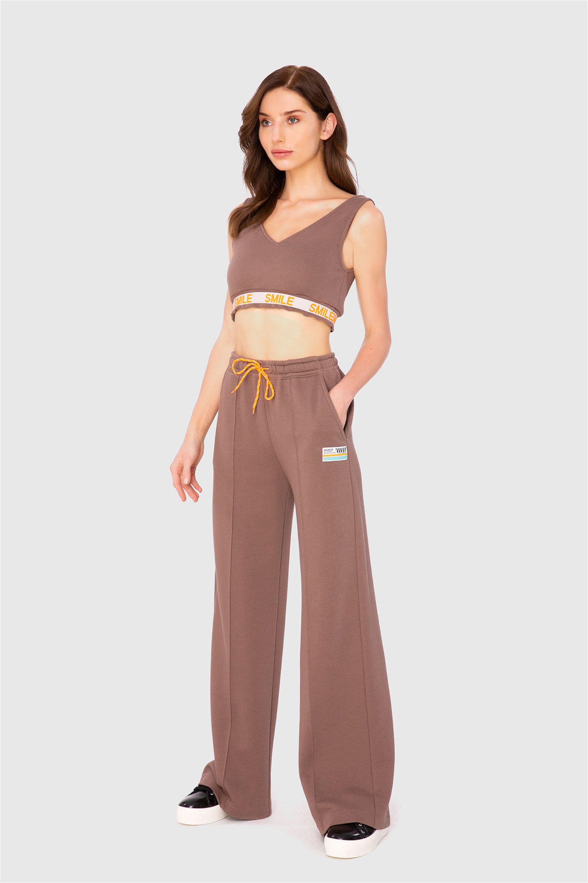 Ribana Detaylı V Yaka Kısa Crop