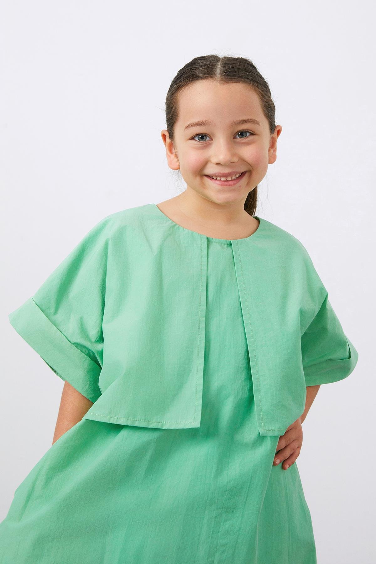 Rüzgarlık Esprili Mint Rengi Kısa Kollu Kız Çocuk Koton Elbise