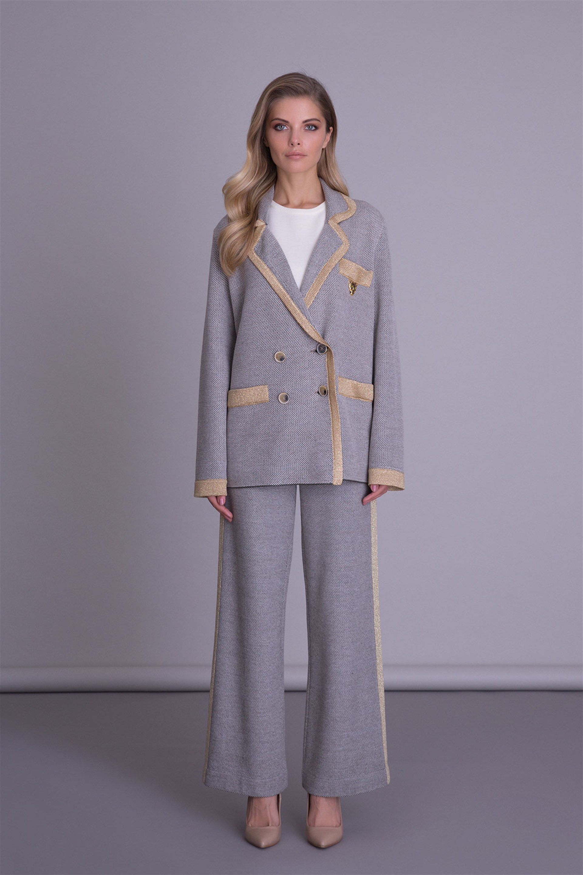 Şerit Detaylı Bol Paça Gri Triko Pantolon