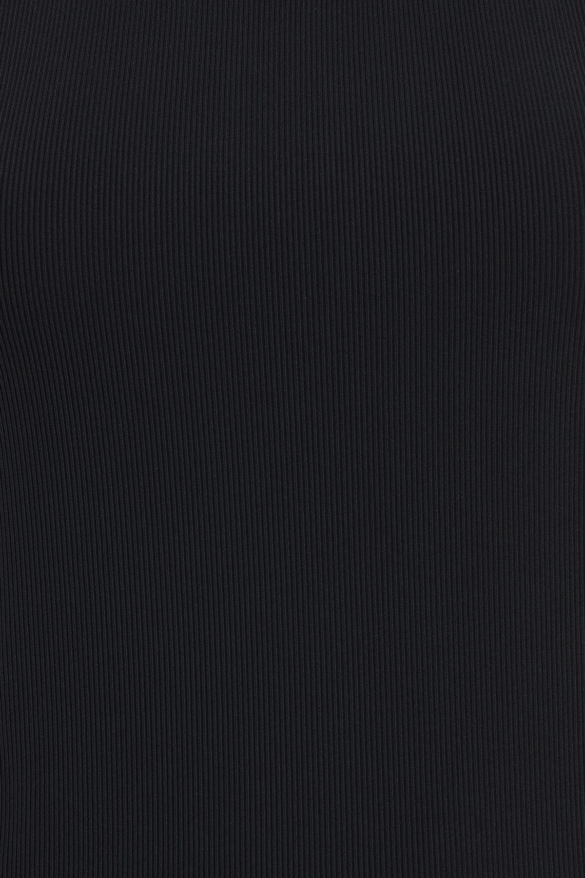 Sıfır Kollu Ekru Basıc Bluz