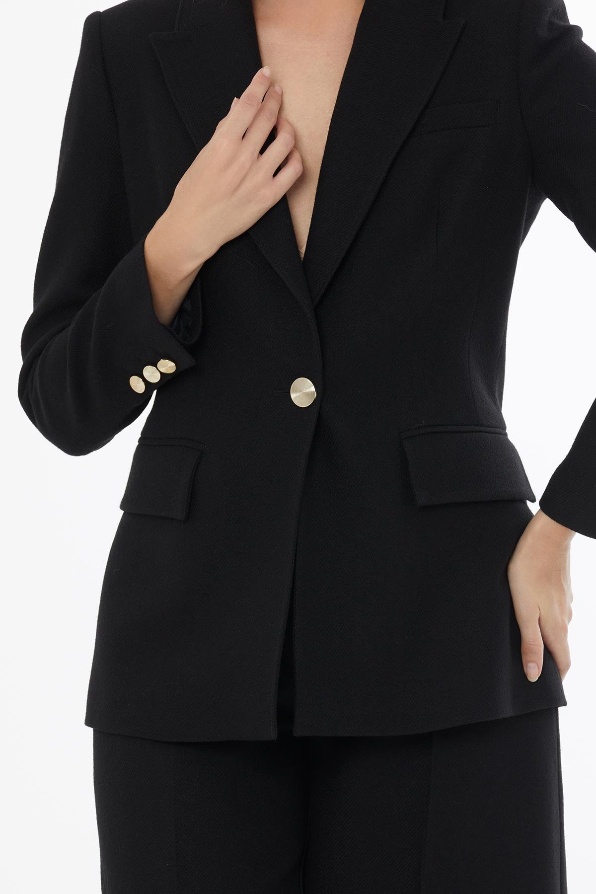 Classic One-Button Black Blazer