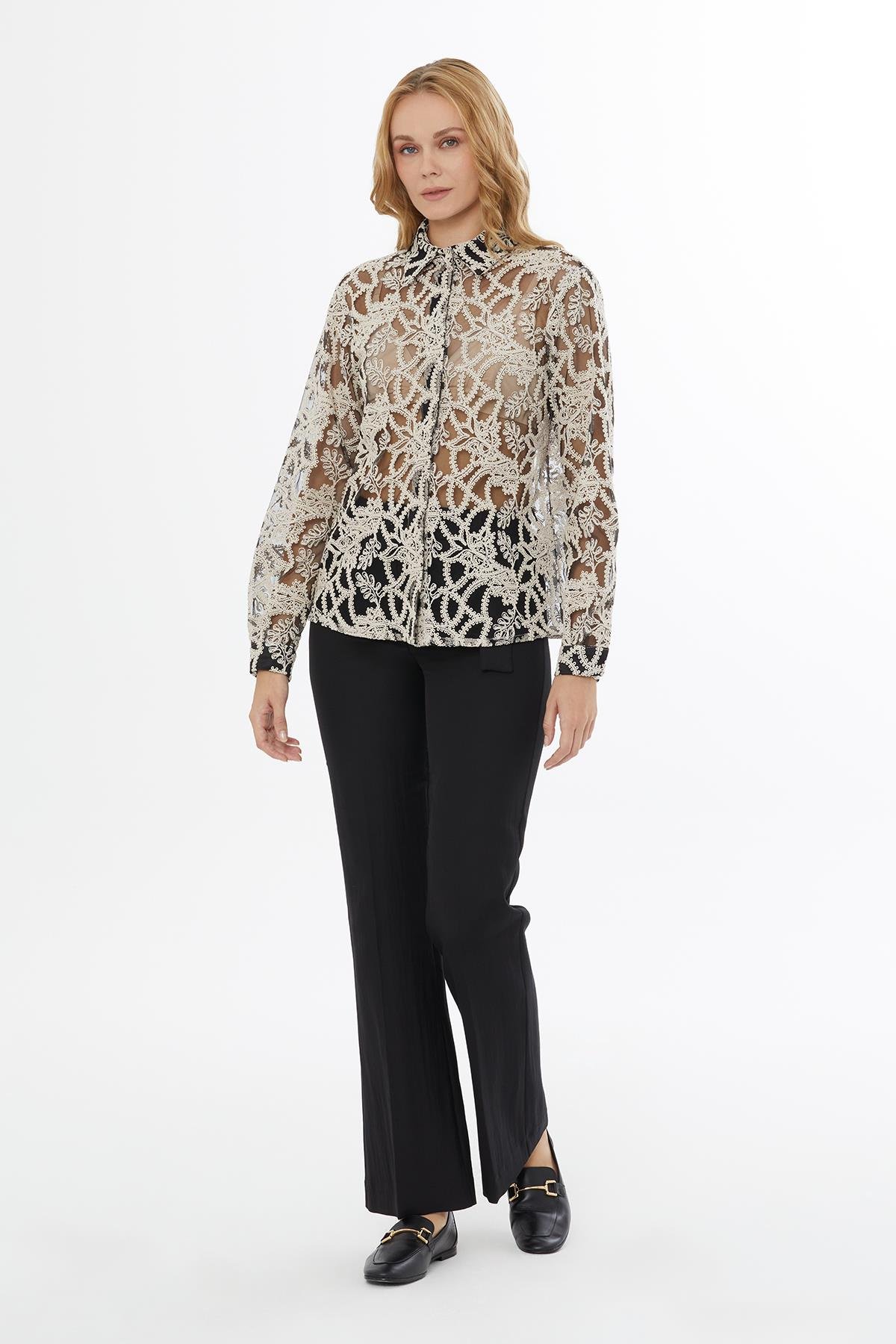 Transparan Detaylı Ekru Bluz