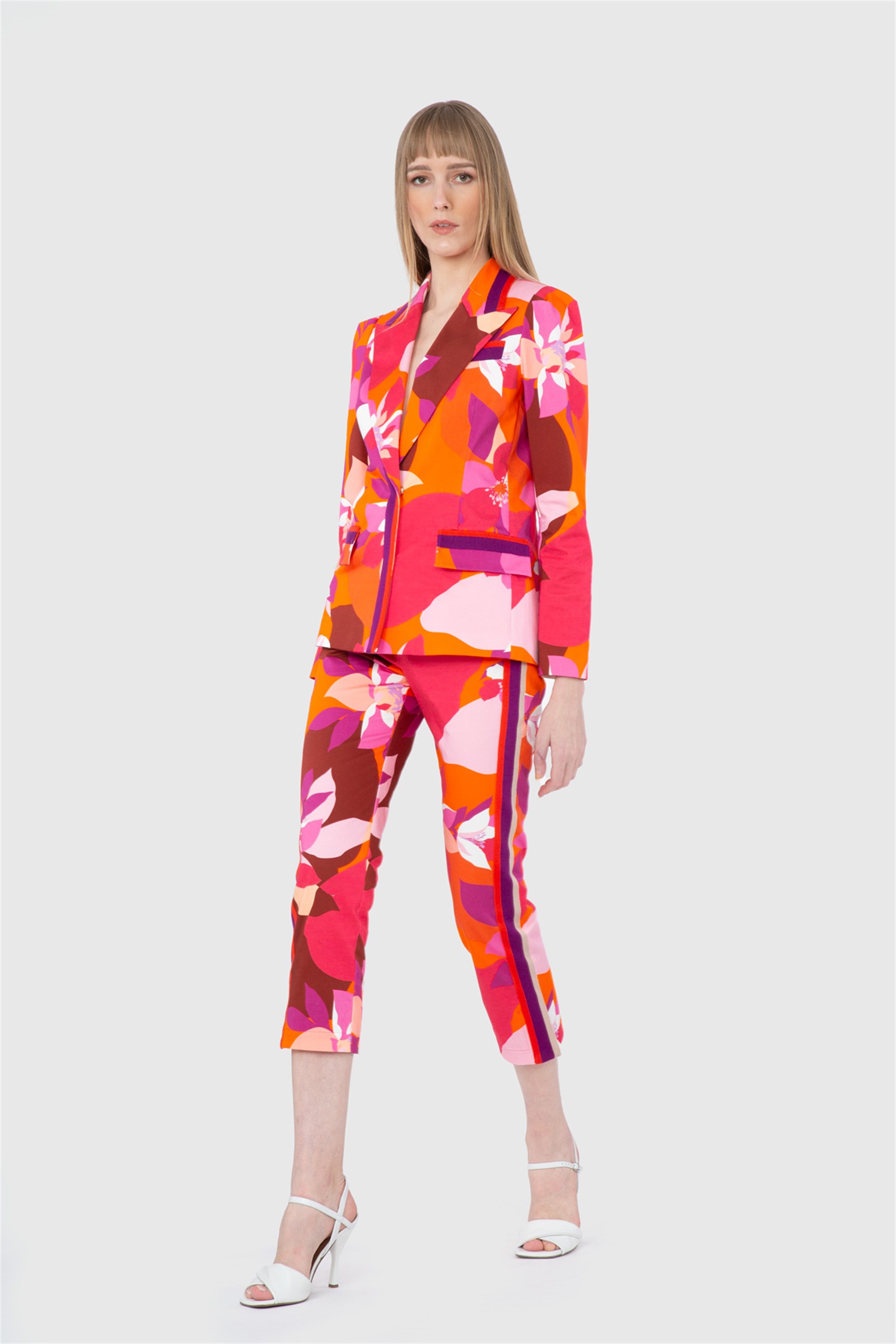 Triko Bant Detaylı Koton Baskılı Bilek Boy Turuncu Pantolon