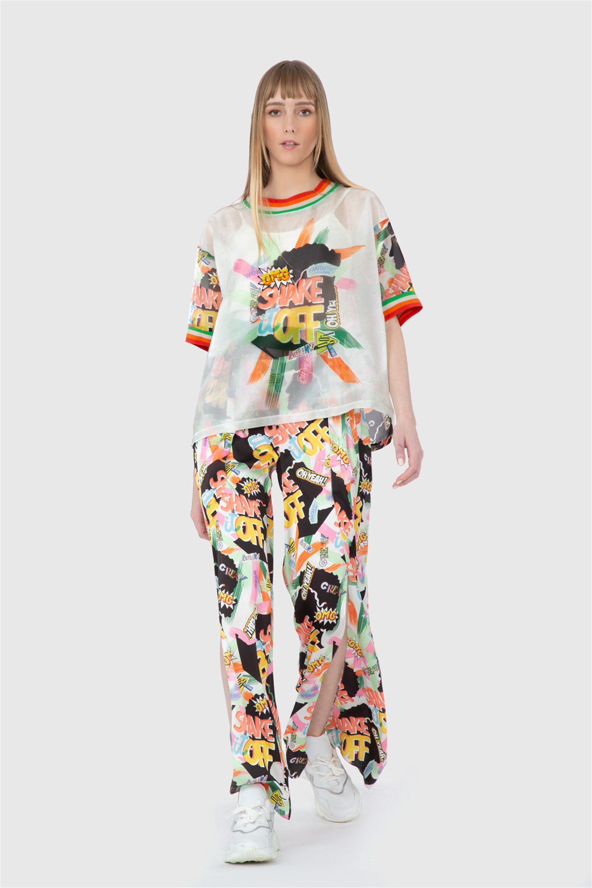 Triko Detaylı Organze Desenli Orijinal Tshirt