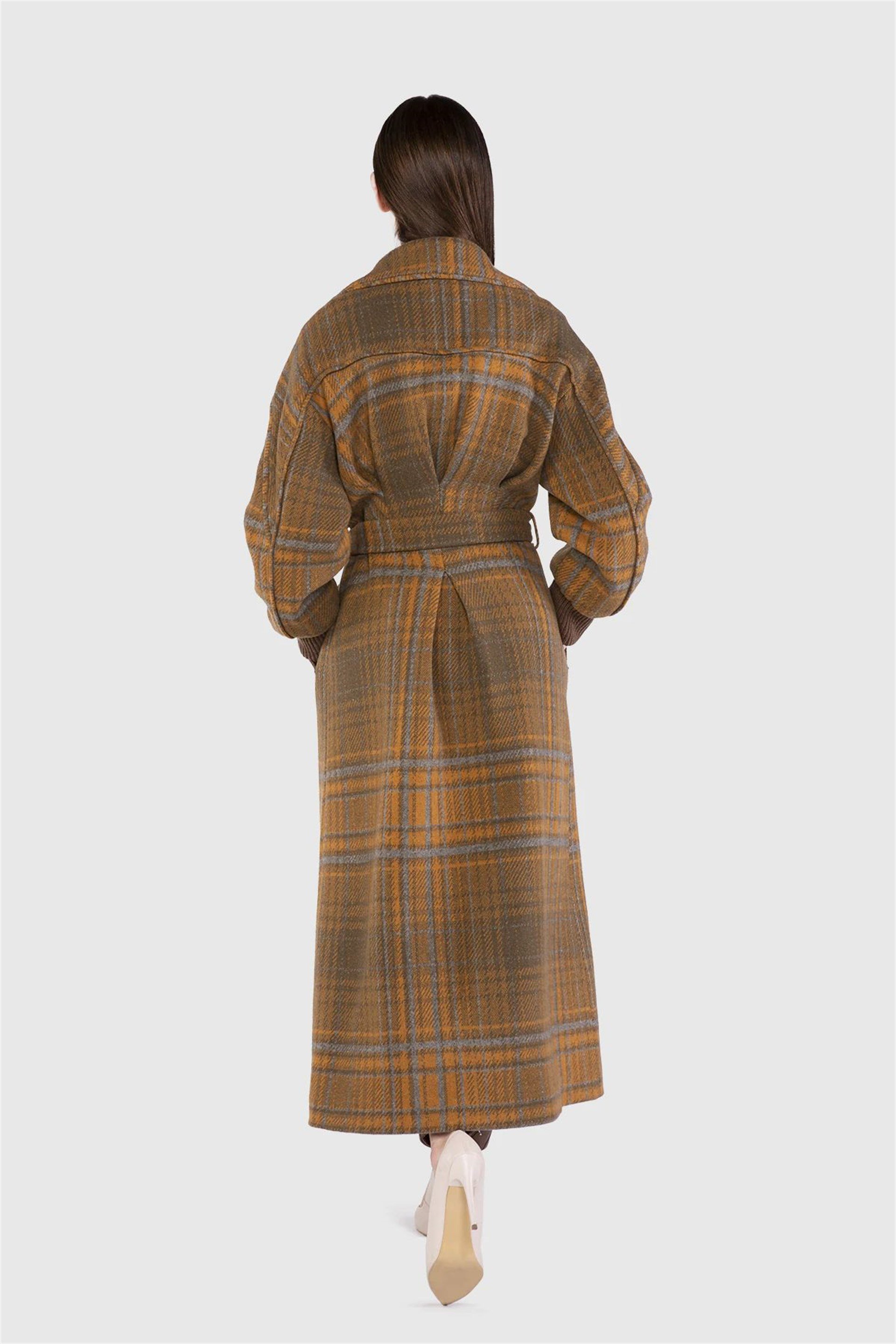 Triko Yaka Düşük Kol Uzun Kahve Kaban