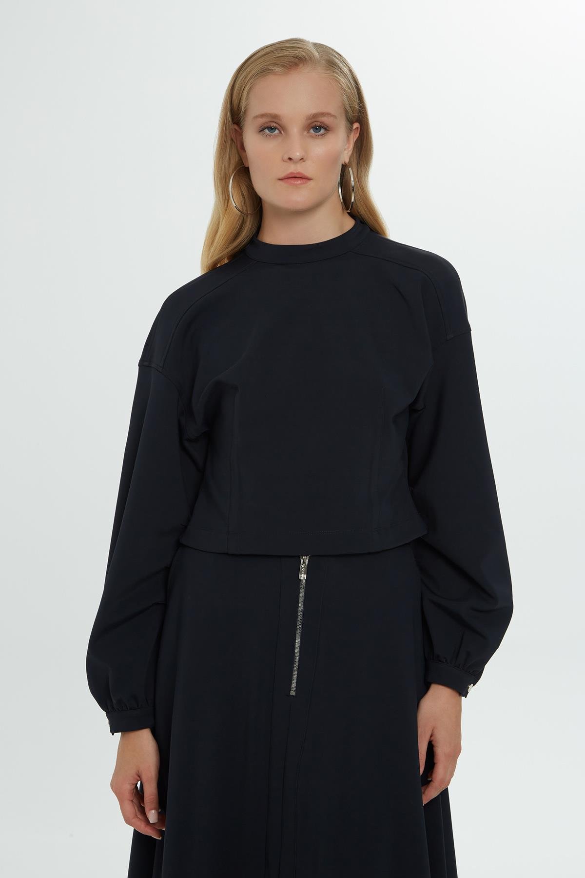 Uzun Kollu Siyah Oversize Sweatshirt