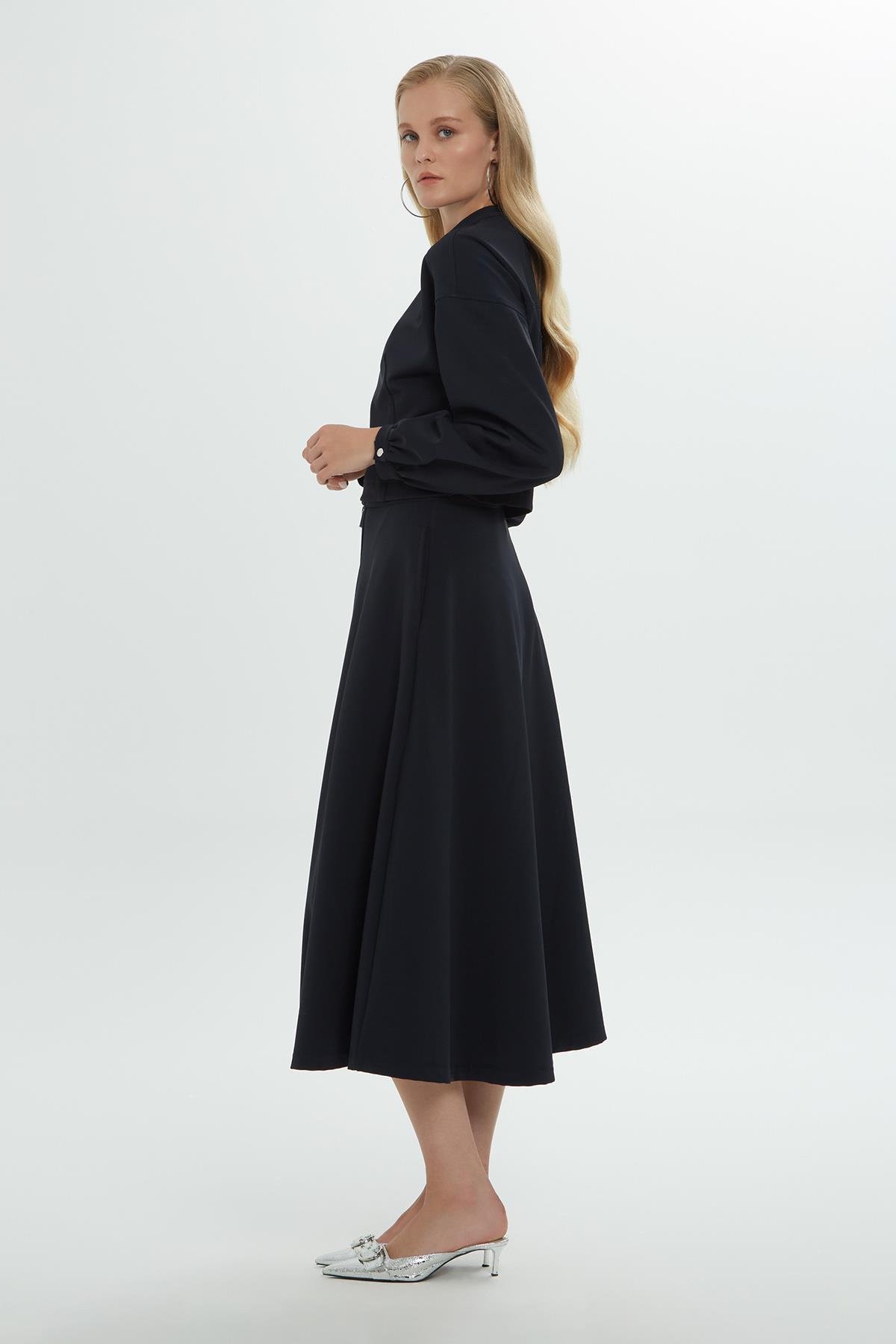 Uzun Kollu Siyah Oversize Sweatshirt