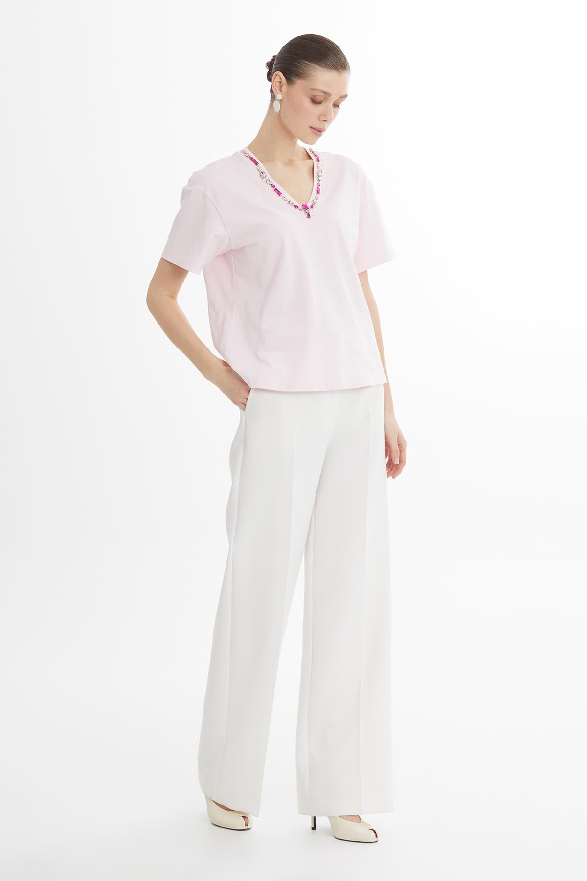 V Yaka Taş İşlemeli Oversize T-Shirt