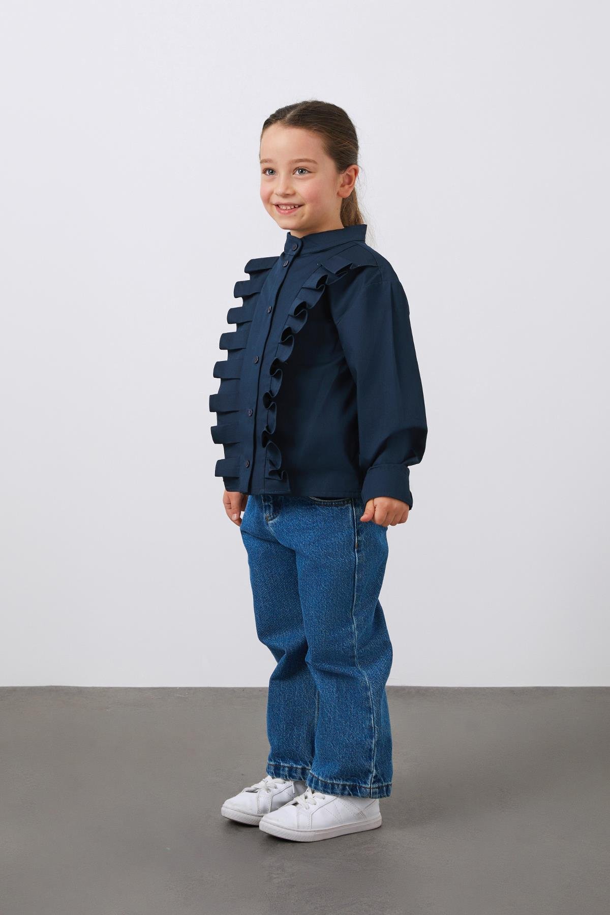 Volanlı Dik Yaka Kız Çocuk Lacivert Gömlek