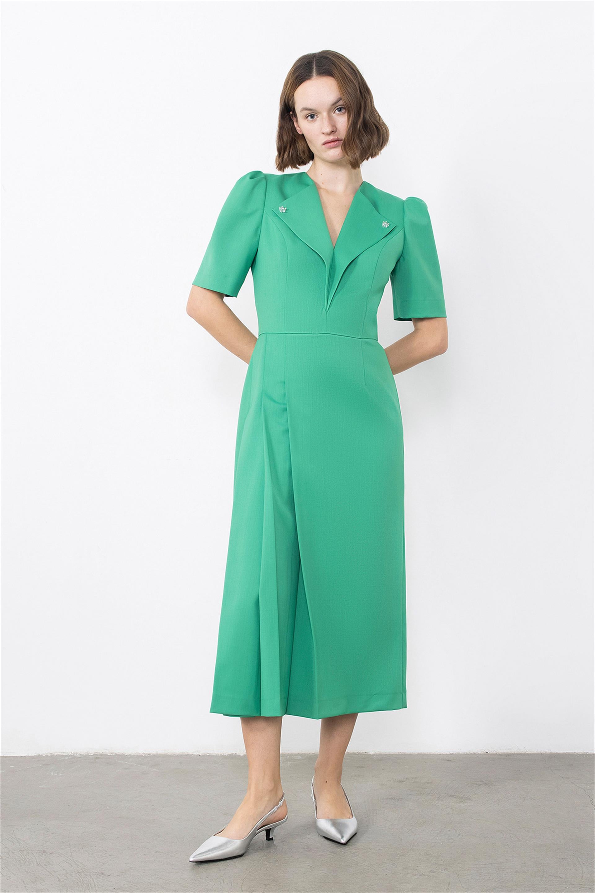 Embroidered Pleated Green Dress With Collar Detail