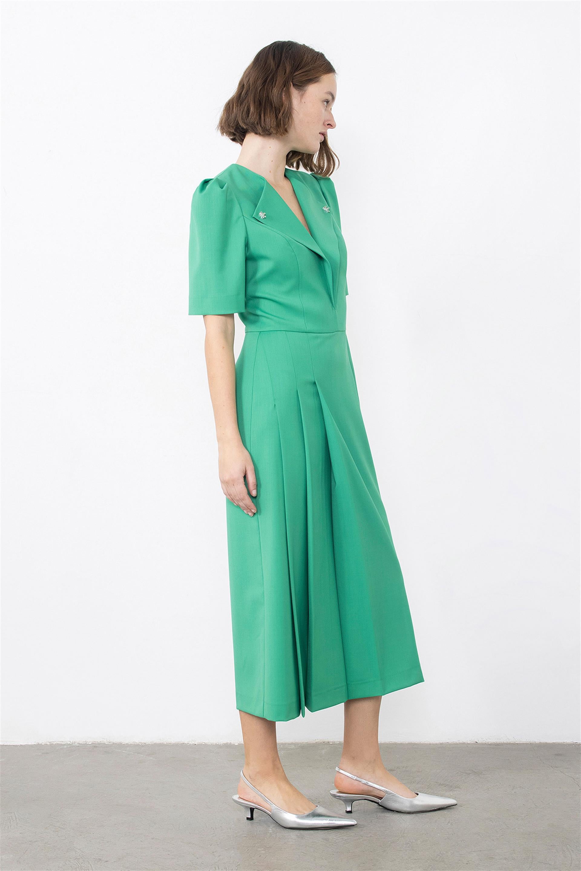 Embroidered Pleated Green Dress With Collar Detail