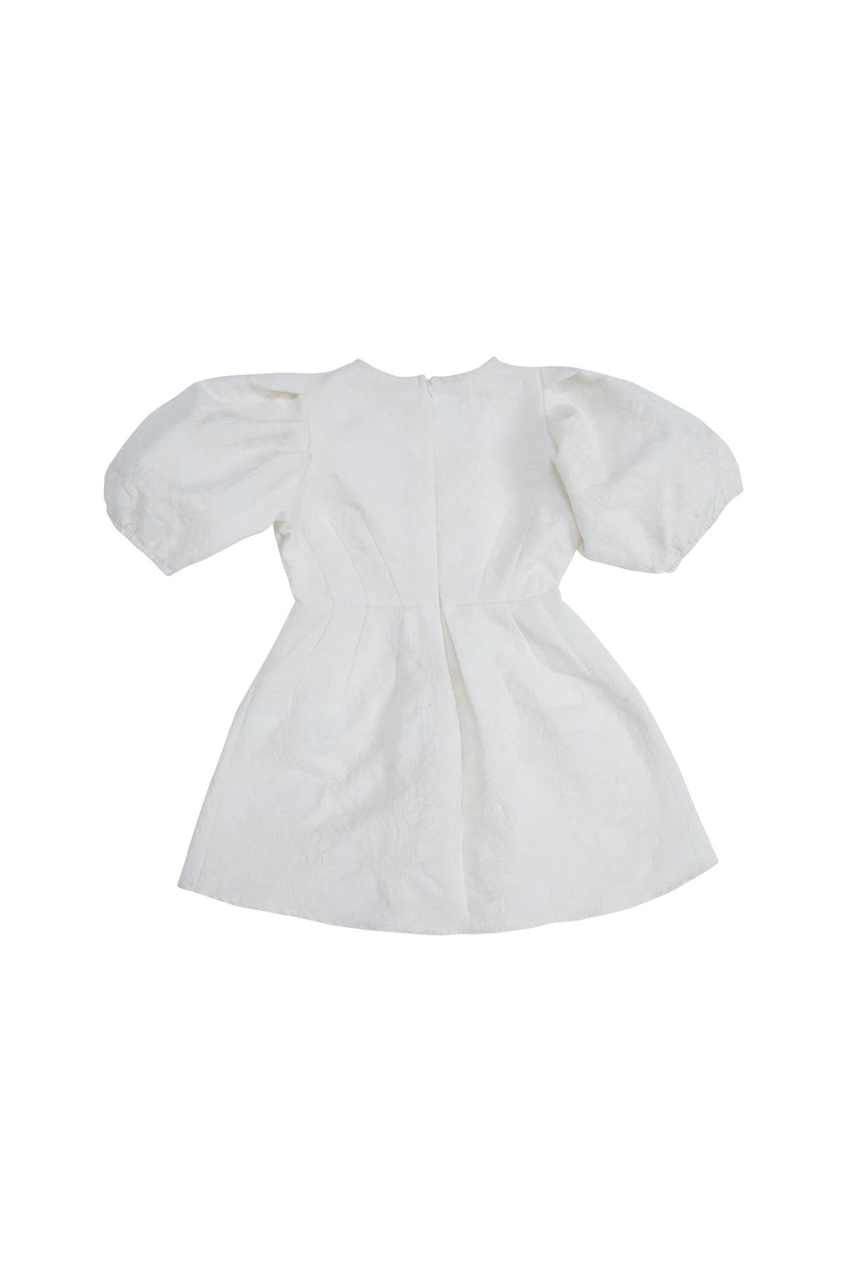 Yakası Bağcıklı Kolları Lastikli Ekru Elbise