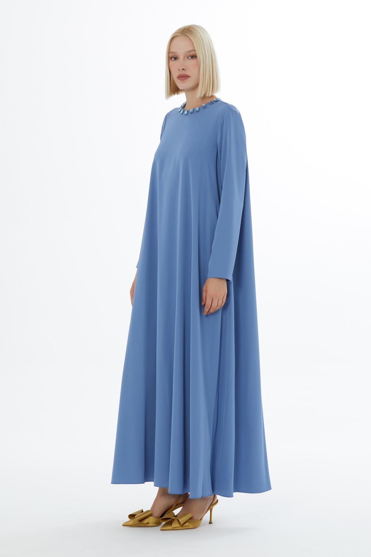 Yakası Taş İşleme Detaylı Lacivert Maxi Boy Abiye Elbise