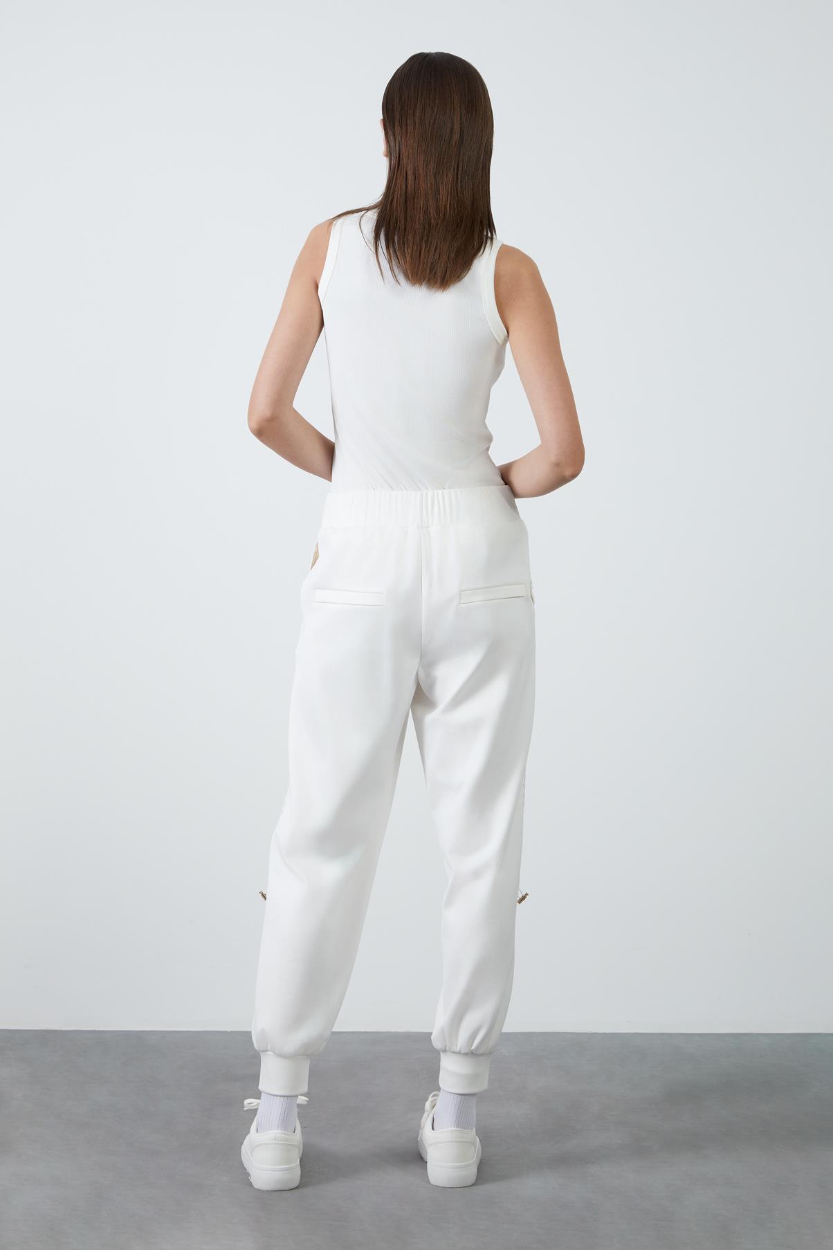 Yanları File Detaylı Paça Bantlı Ekru Eşofman