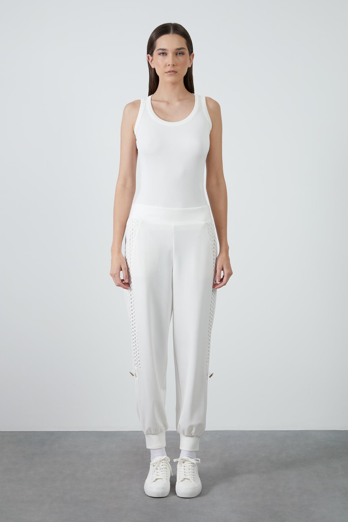 Yanları File Detaylı Paça Bantlı Ekru Eşofman