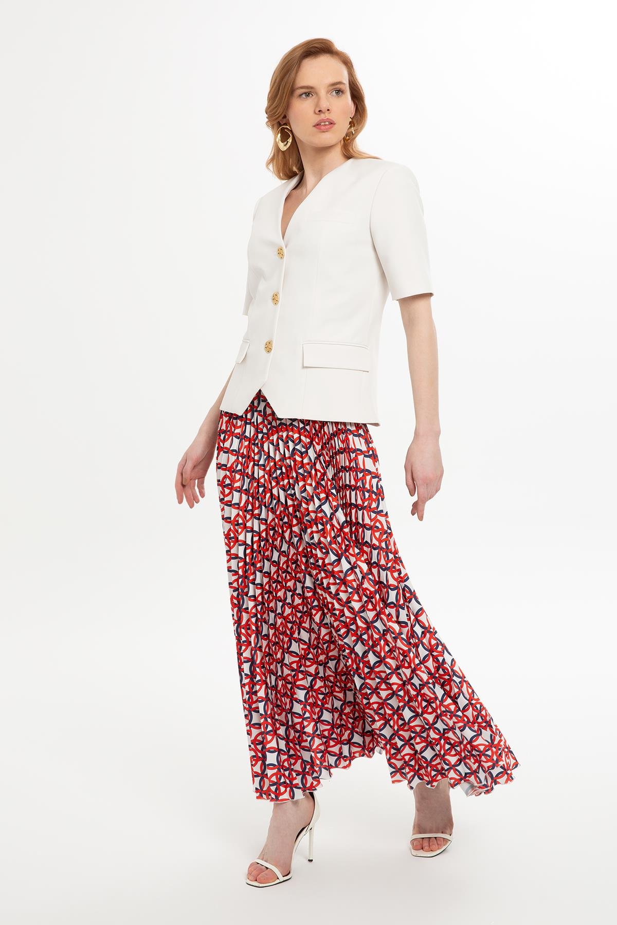 Yarım Kollu V Yaka Ceket Ve Pliseli Etekli Ekru Takım