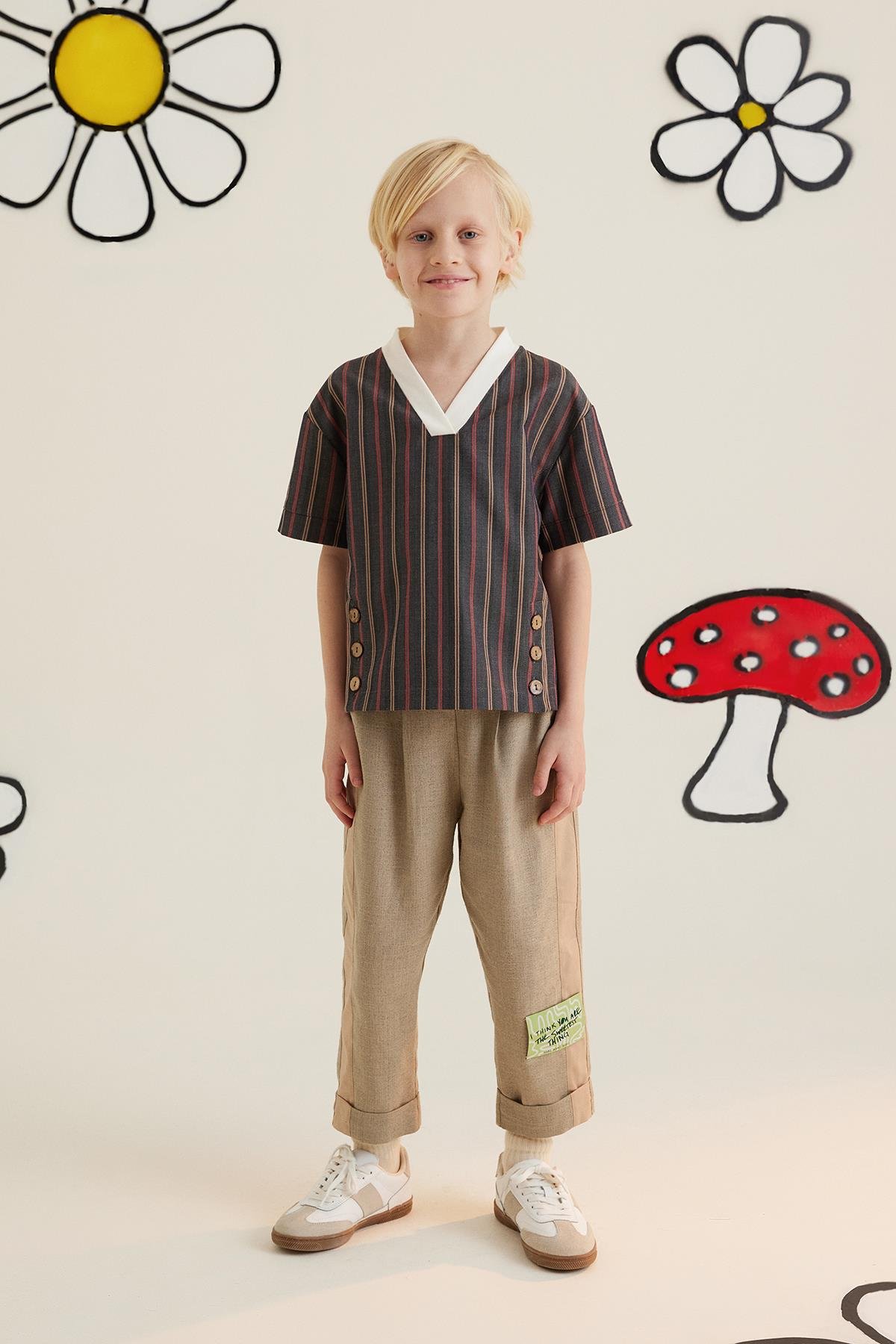 Yırtmaç Ve Düğme Detaylı Lacivert T-Shirt