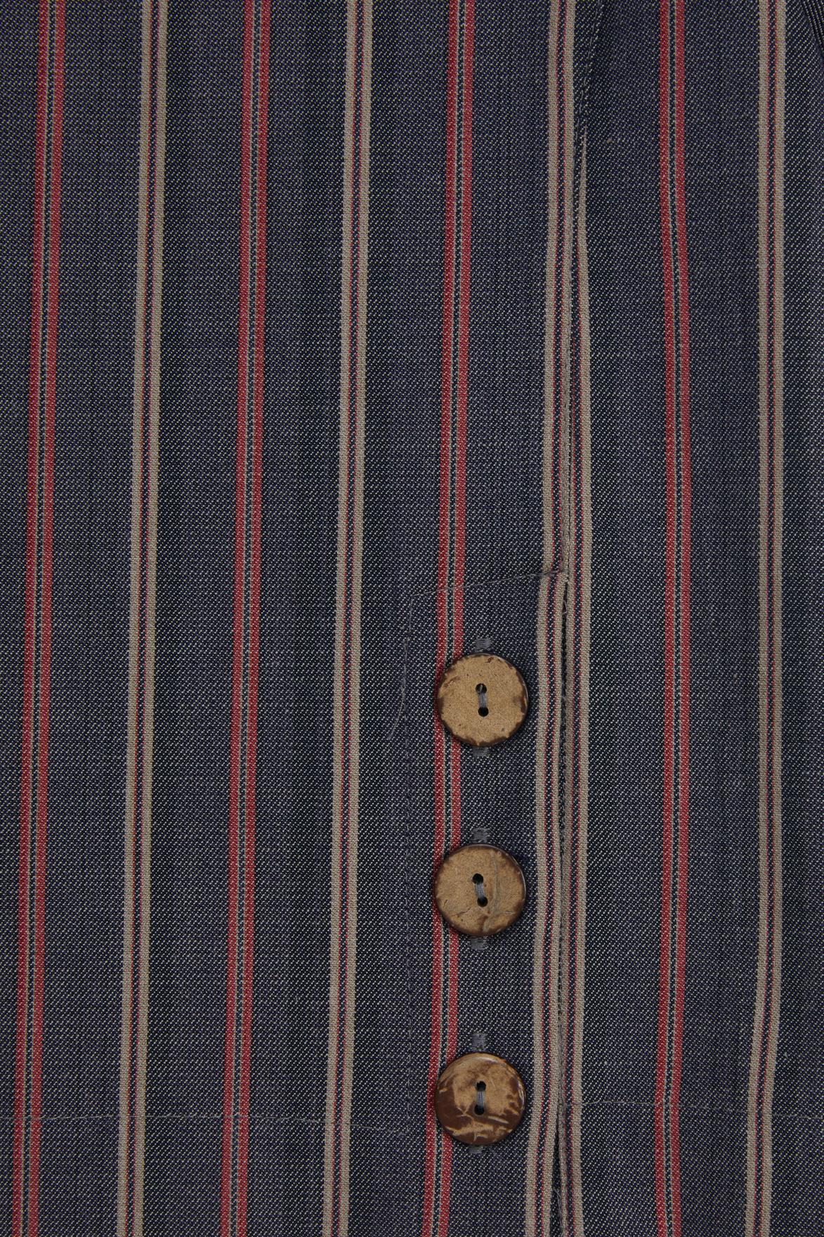 Yırtmaç Ve Düğme Detaylı Lacivert T-Shirt