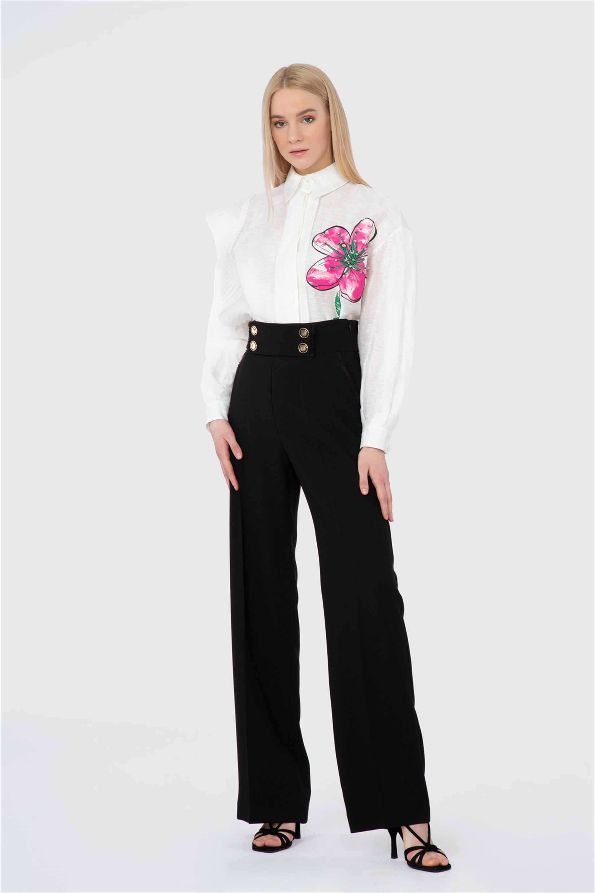 Yüksek Bel Düğme Detaylı Geniş Paça Krep Siyah Pantolon