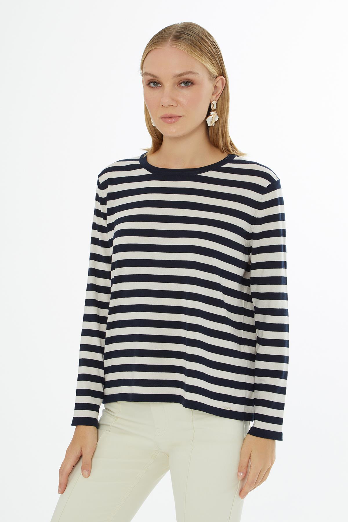Striped Long-Sleeve Knit Top with Round Neck