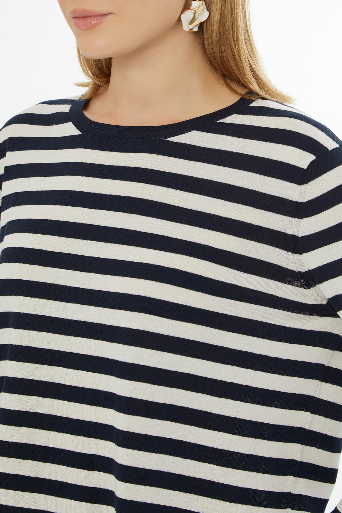 Striped Long-Sleeve Knit Top with Round Neck