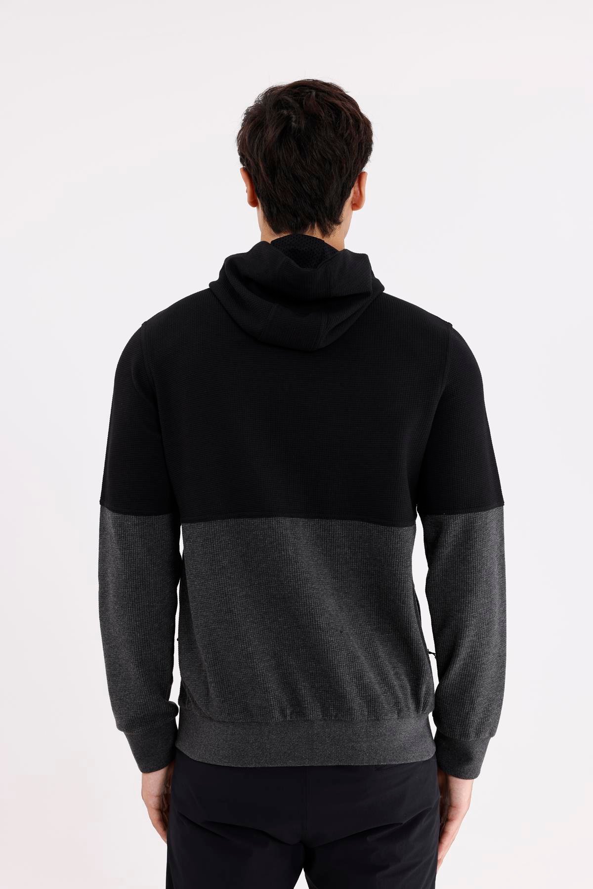 Blok Renkli Pıtırcık Yüzeyli Tam Fermuarlı Yan Cepli Esnek Manşetli Kapüşonlu Sweatshirt