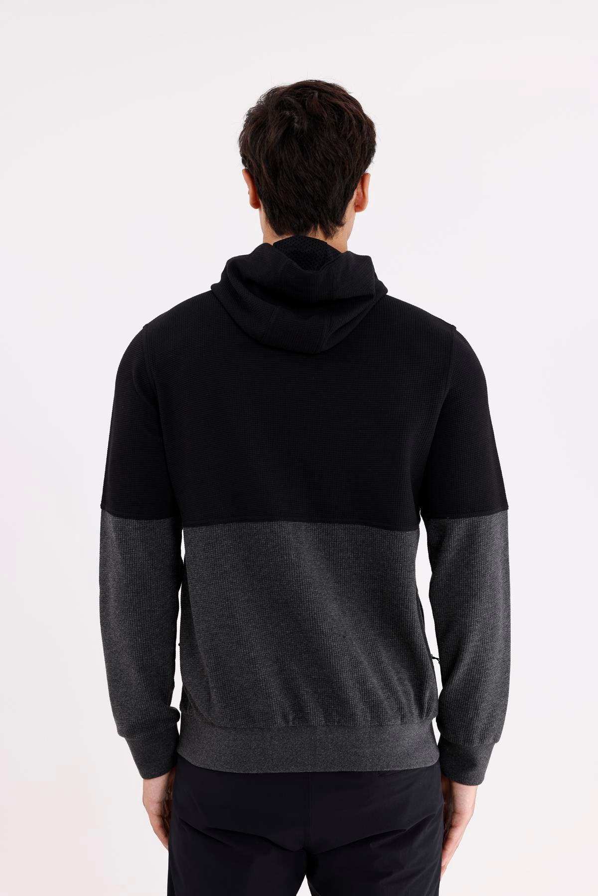 Blok Renkli Pıtırcık Yüzeyli Tam Fermuarlı Yan Cepli Esnek Manşetli Kapüşonlu Sweatshirt