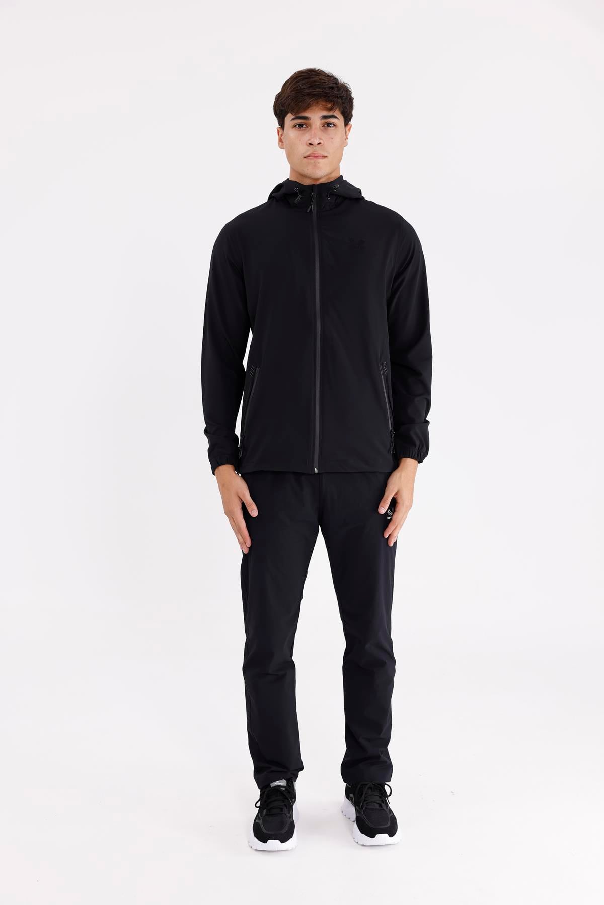 Boncuk İşleme Detaylı Rahat Kalıp Şehir Stili Kapüşonlu Sweatshirt