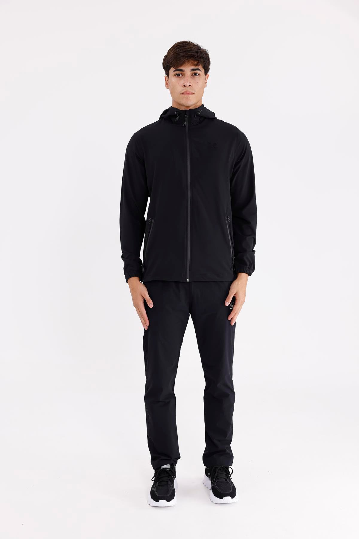Boncuk İşleme Detaylı Rahat Kalıp Şehir Stili Kapüşonlu Sweatshirt