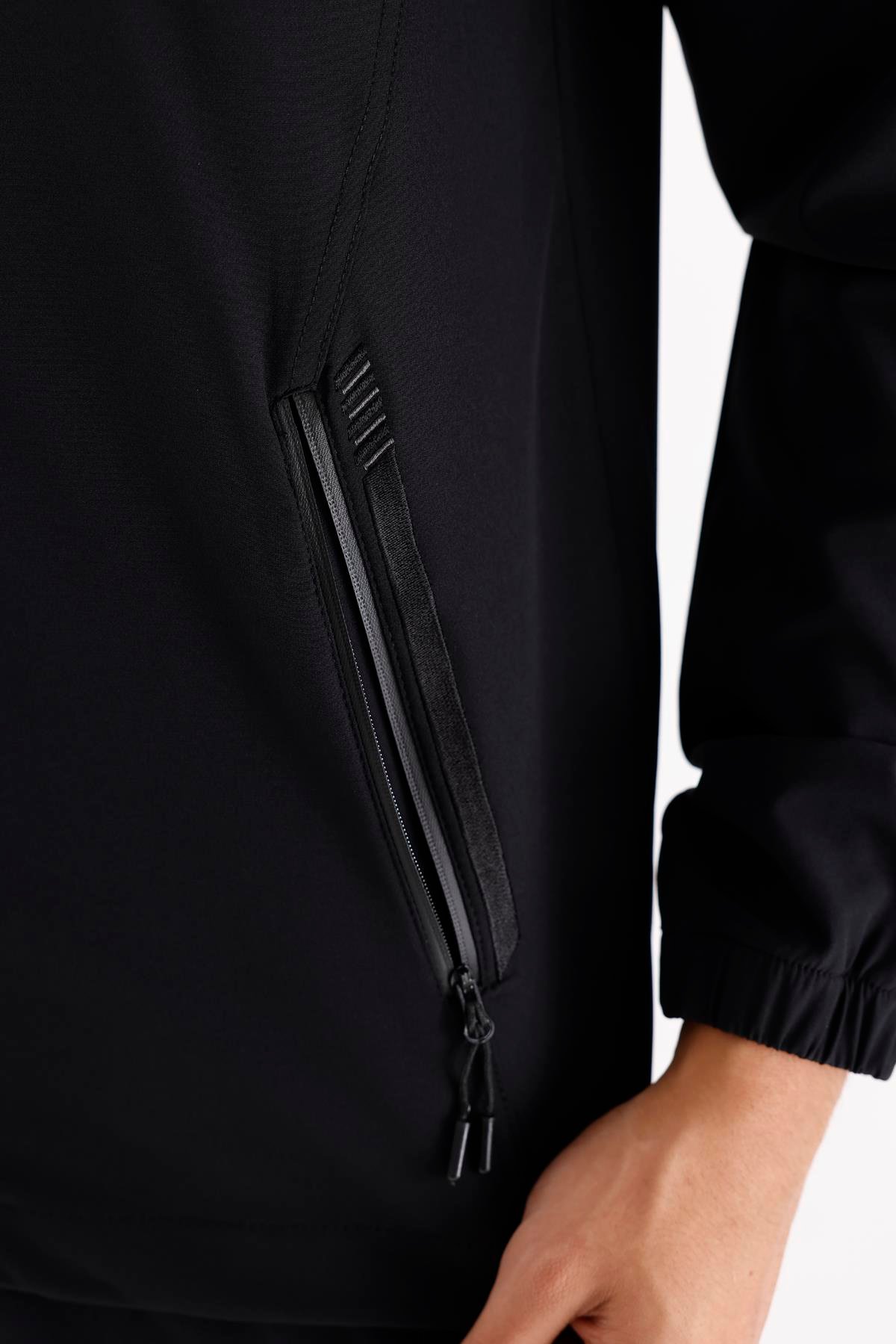 Boncuk İşleme Detaylı Rahat Kalıp Şehir Stili Kapüşonlu Sweatshirt
