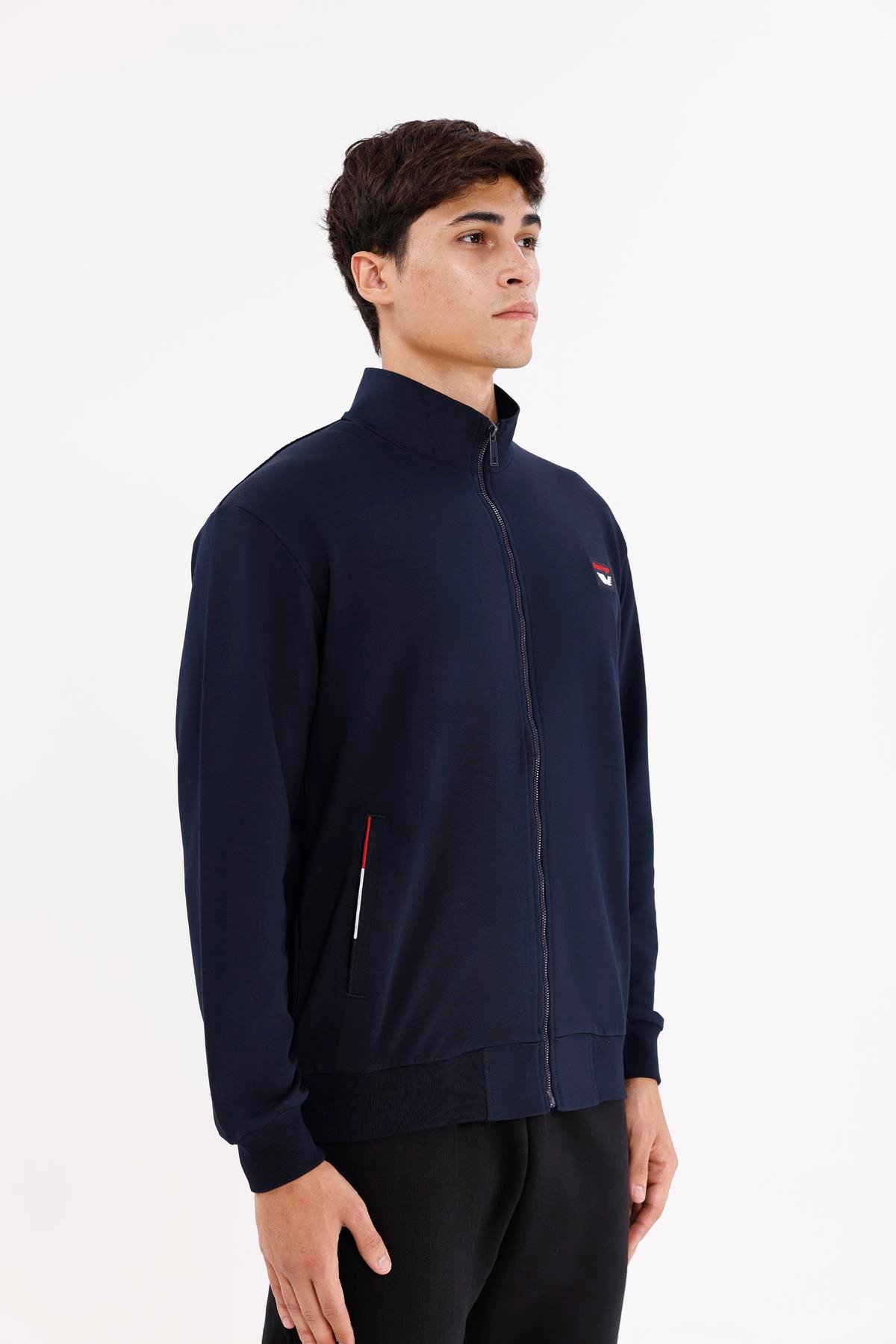Cepli Dik Yaka Tam Fermuarlı Göğüs Arma Detaylı Rahat Kalıp Mevsimlik Sweatshirt