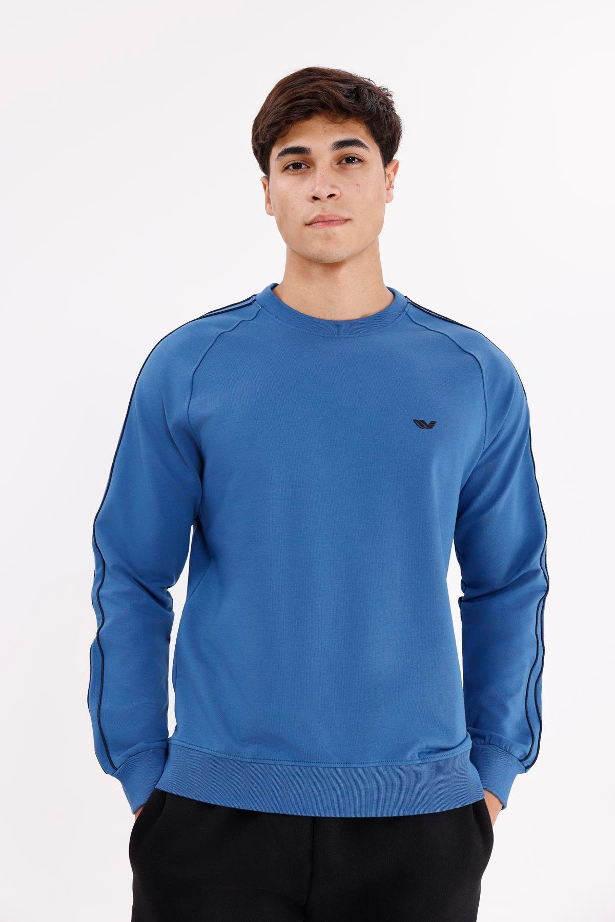 Çift Şeritli Raglan Kol Minimal Logolu Bisiklet Yaka Sweatshirt