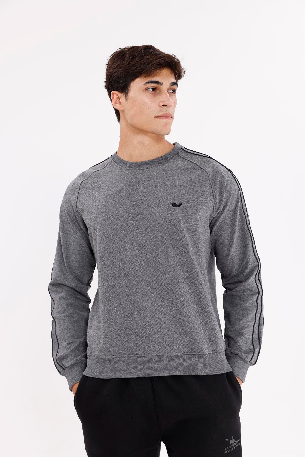 Çift Şeritli Raglan Kol Minimal Logolu Bisiklet Yaka Sweatshirt