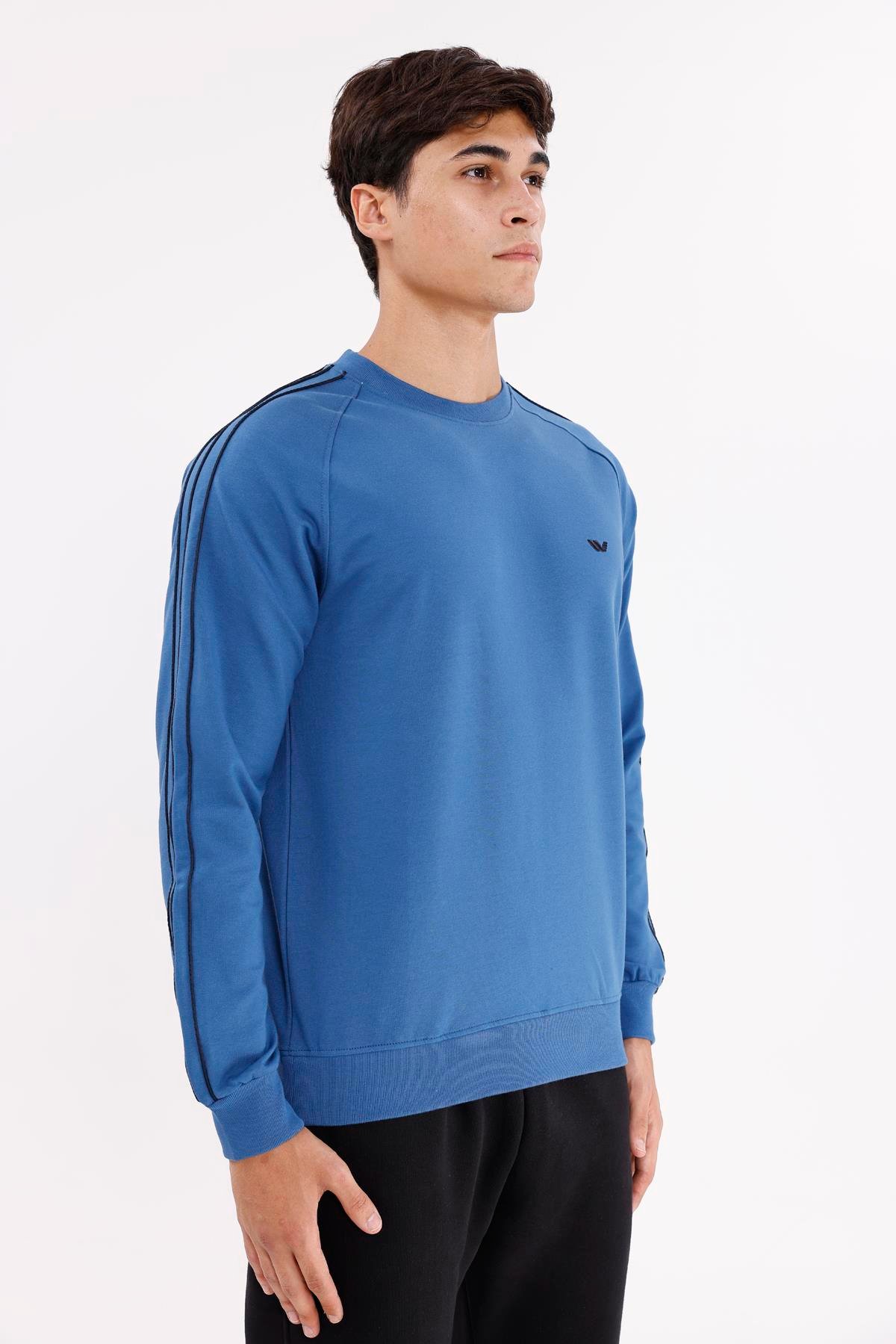 Çift Şeritli Raglan Kol Minimal Logolu Bisiklet Yaka Sweatshirt