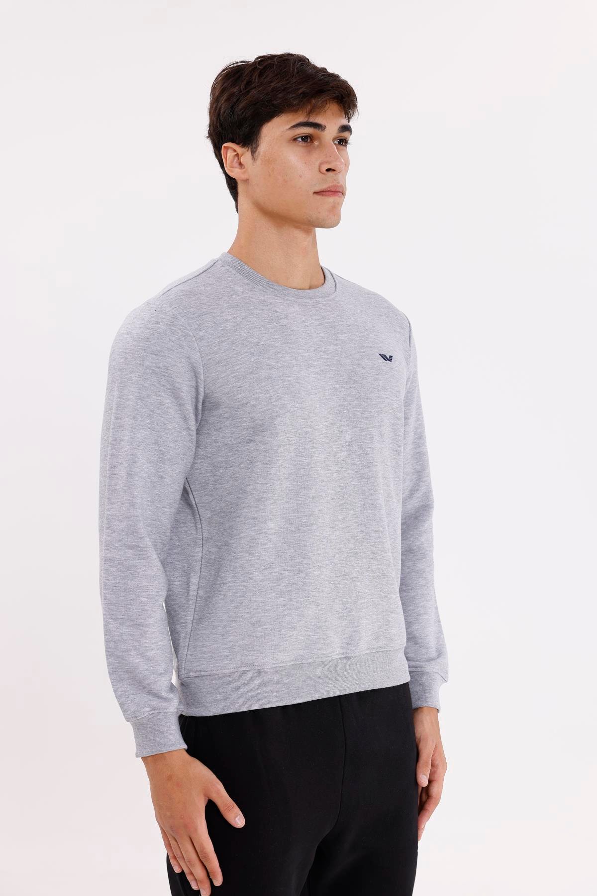 Göğüs Logolu Bisiklet Yaka Rahat Kalıp Mevsimlik Sweatshirt