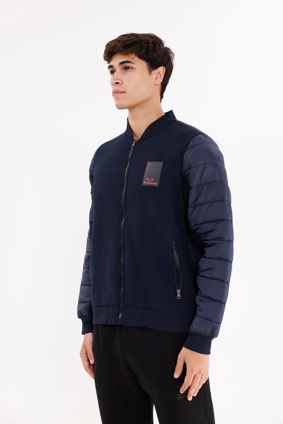 Kapitone Ön Panel Detaylı Polo Yakalı Cepli Rahat Kalıp Uzun Kollu Sweatshirt