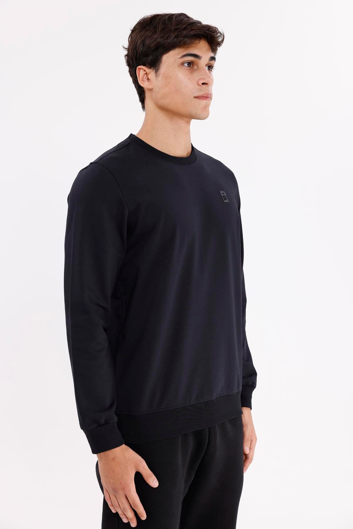 Minimal Logolu Bisiklet Yaka Ribana Manşetli Rahat Kalıp Mevsimlik Sweatshirt