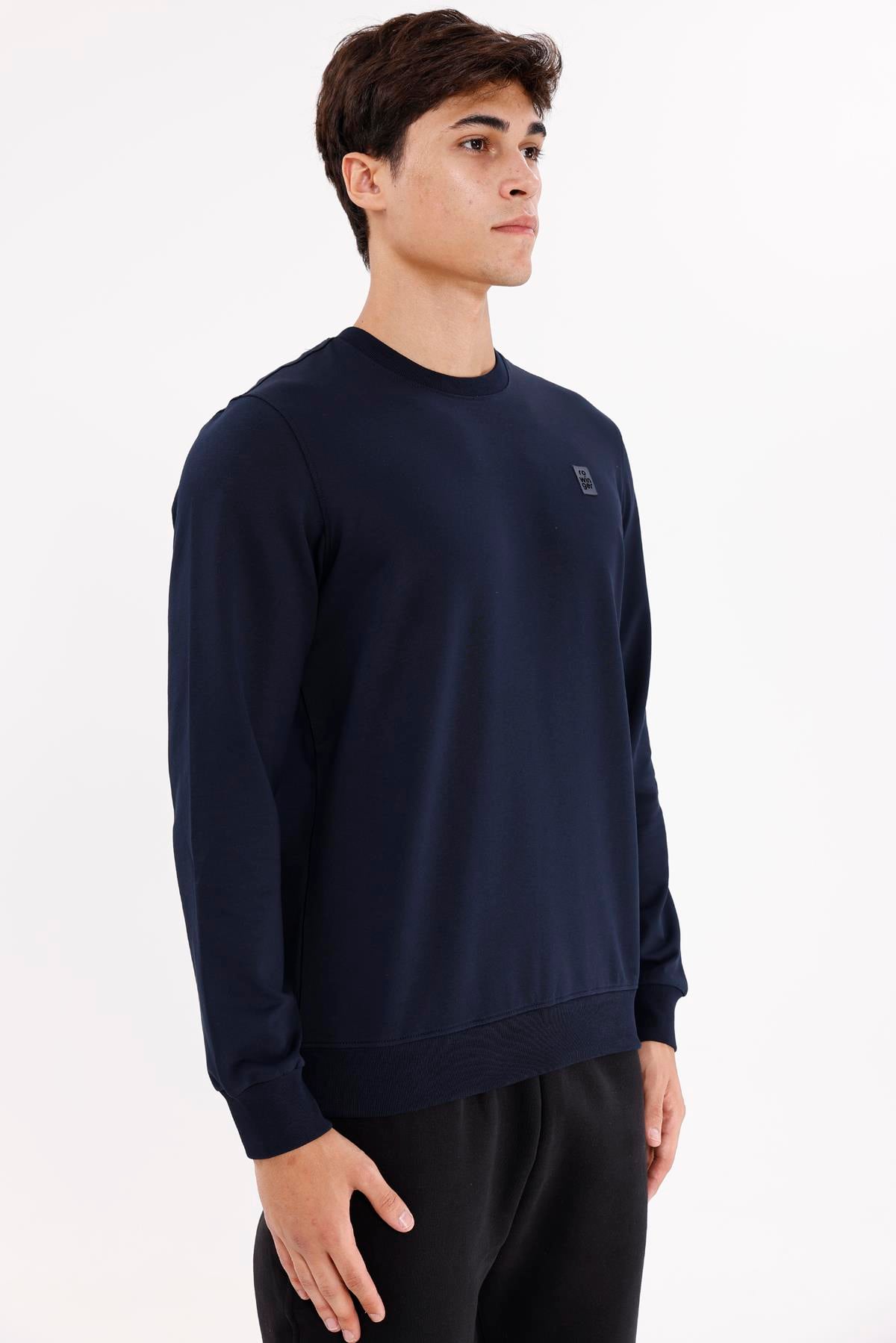 Minimal Logolu Bisiklet Yaka Ribana Manşetli Rahat Kalıp Mevsimlik Sweatshirt