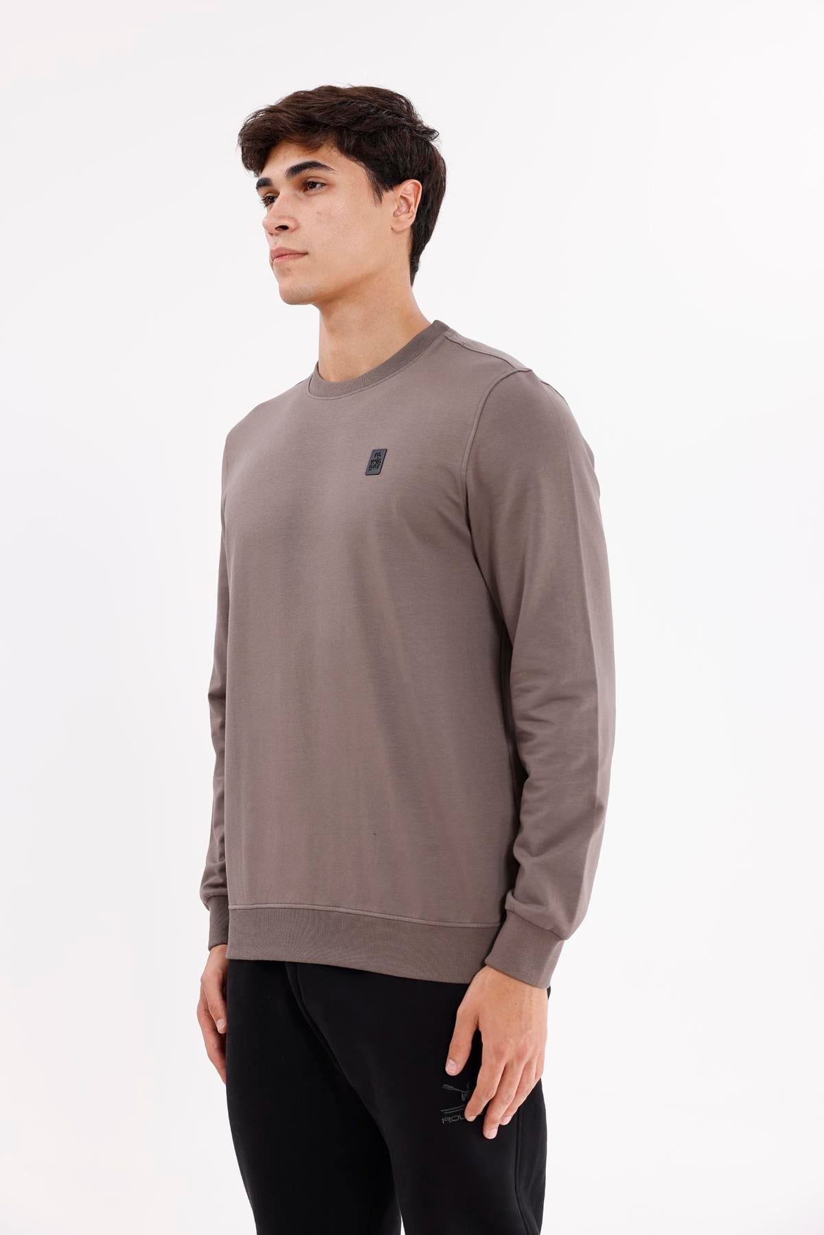 Minimal Logolu Bisiklet Yaka Ribana Manşetli Rahat Kalıp Mevsimlik Sweatshirt